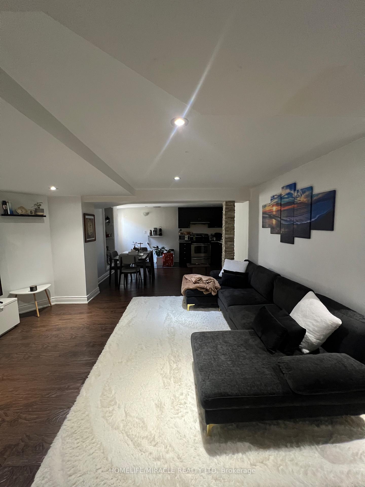 Photo 39 of 53 Hiberton Crescent, Brampton, Fletcher's Meadow — HOMEH