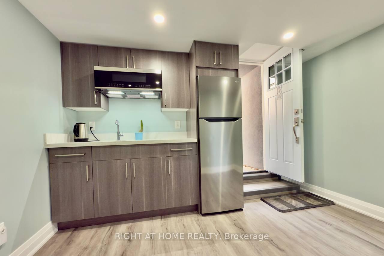 Photo 142 of 23 Brock Street N, Hamilton, Dundas — HOMEH