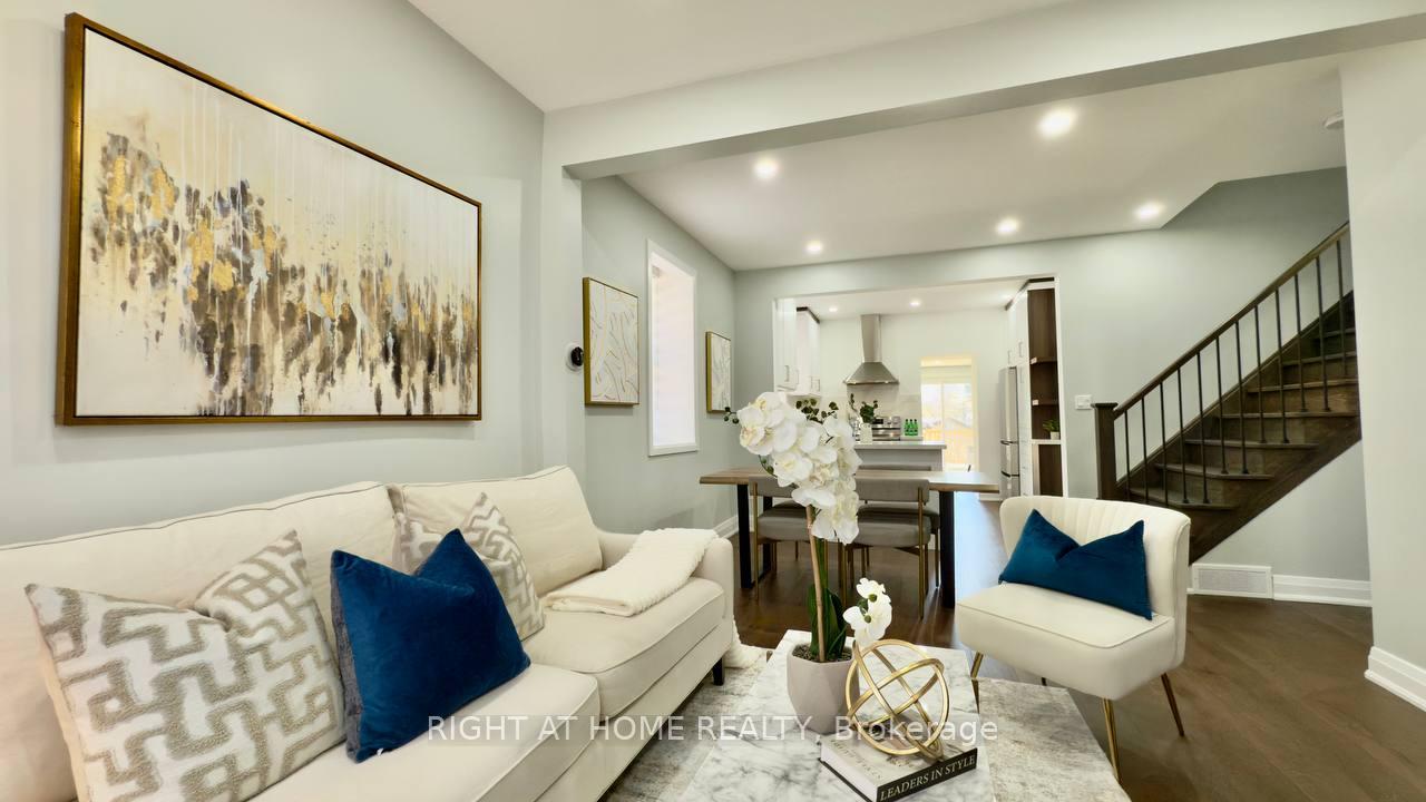Photo 10 of 23 Brock Street N, Hamilton, Dundas — HOMEH