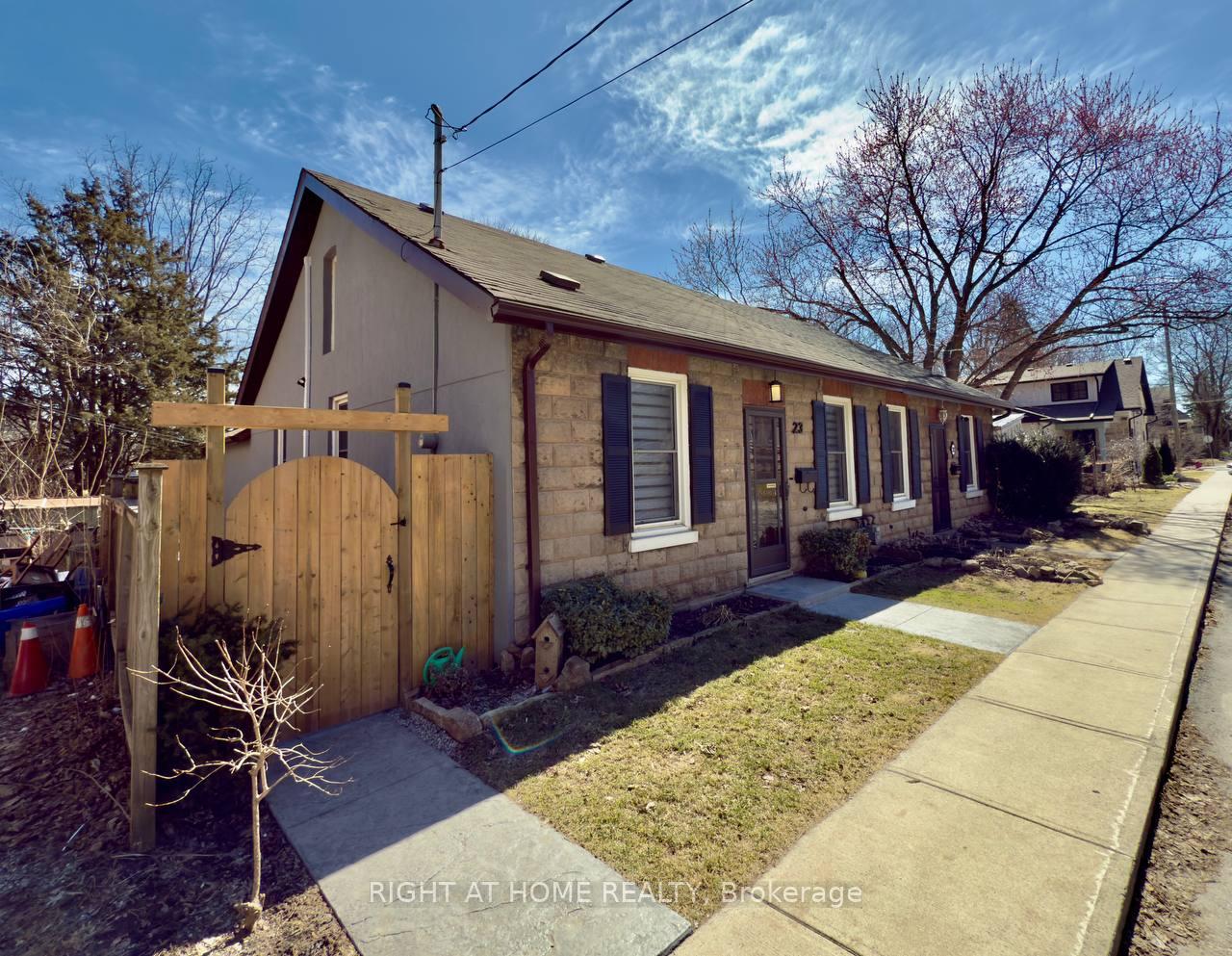 Photo 139 of 23 Brock Street N, Hamilton, Dundas — HOMEH