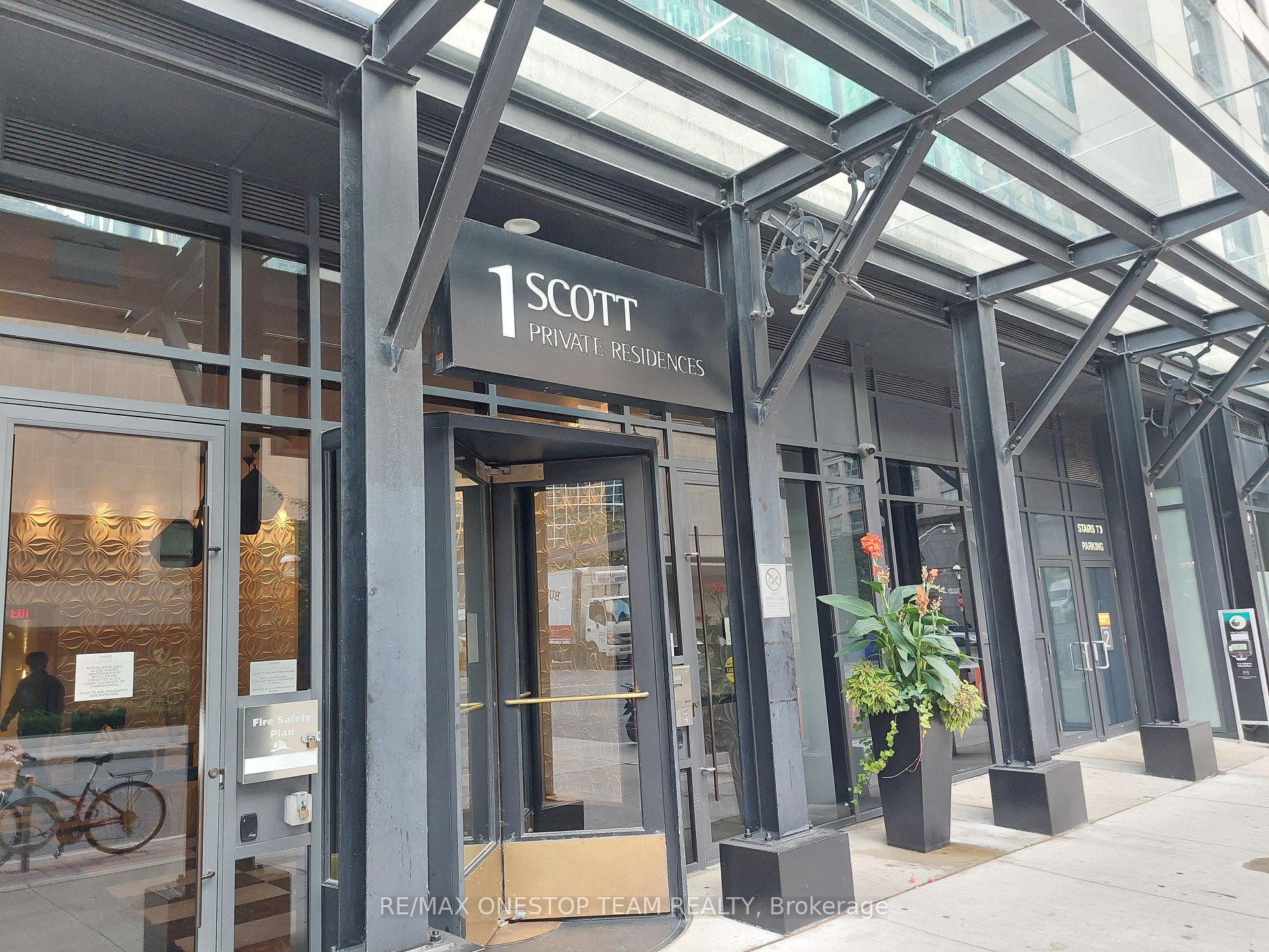 Photo 1 of Unit 3005, 1 Scott Street, Toronto, Waterfront Communities — HOMEH