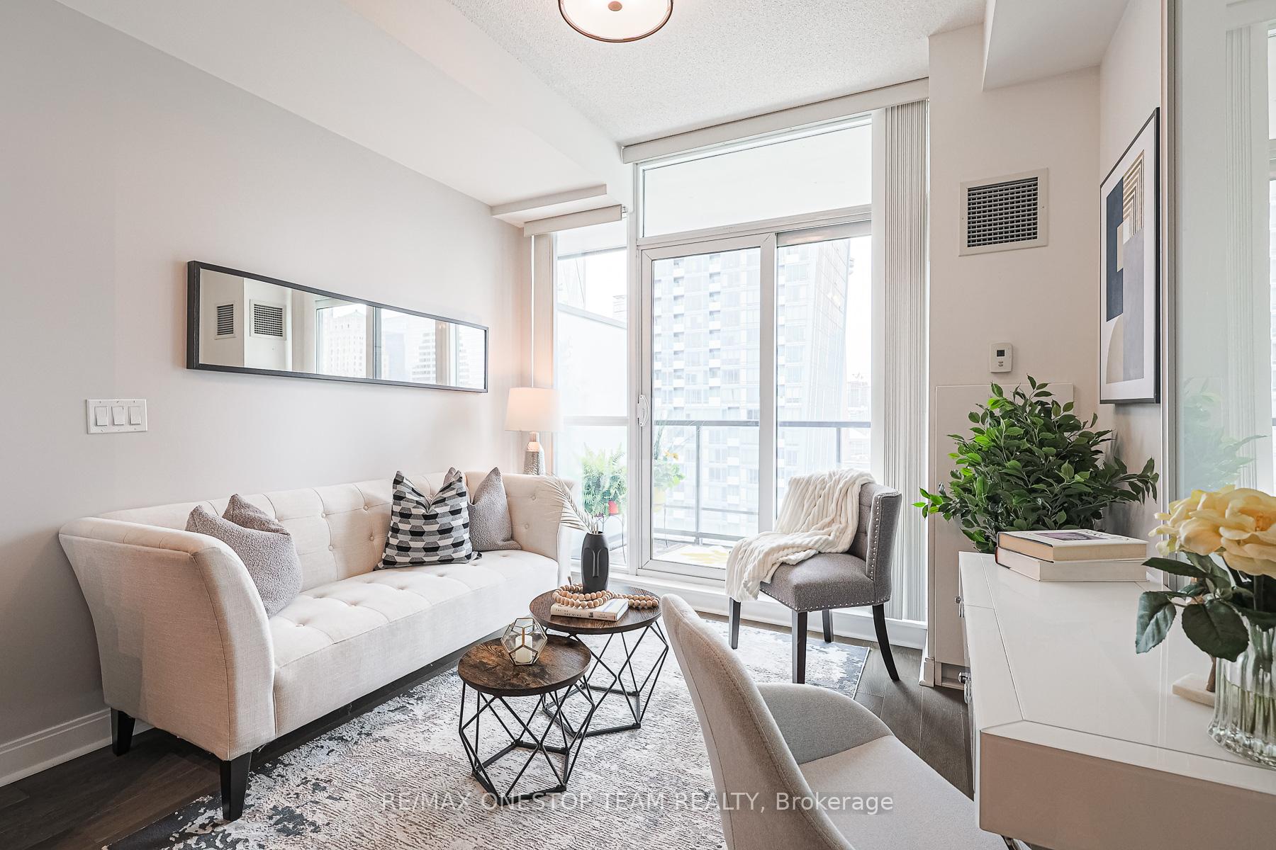 Photo 7 of Unit 3005, 1 Scott Street, Toronto, Waterfront Communities — HOMEH