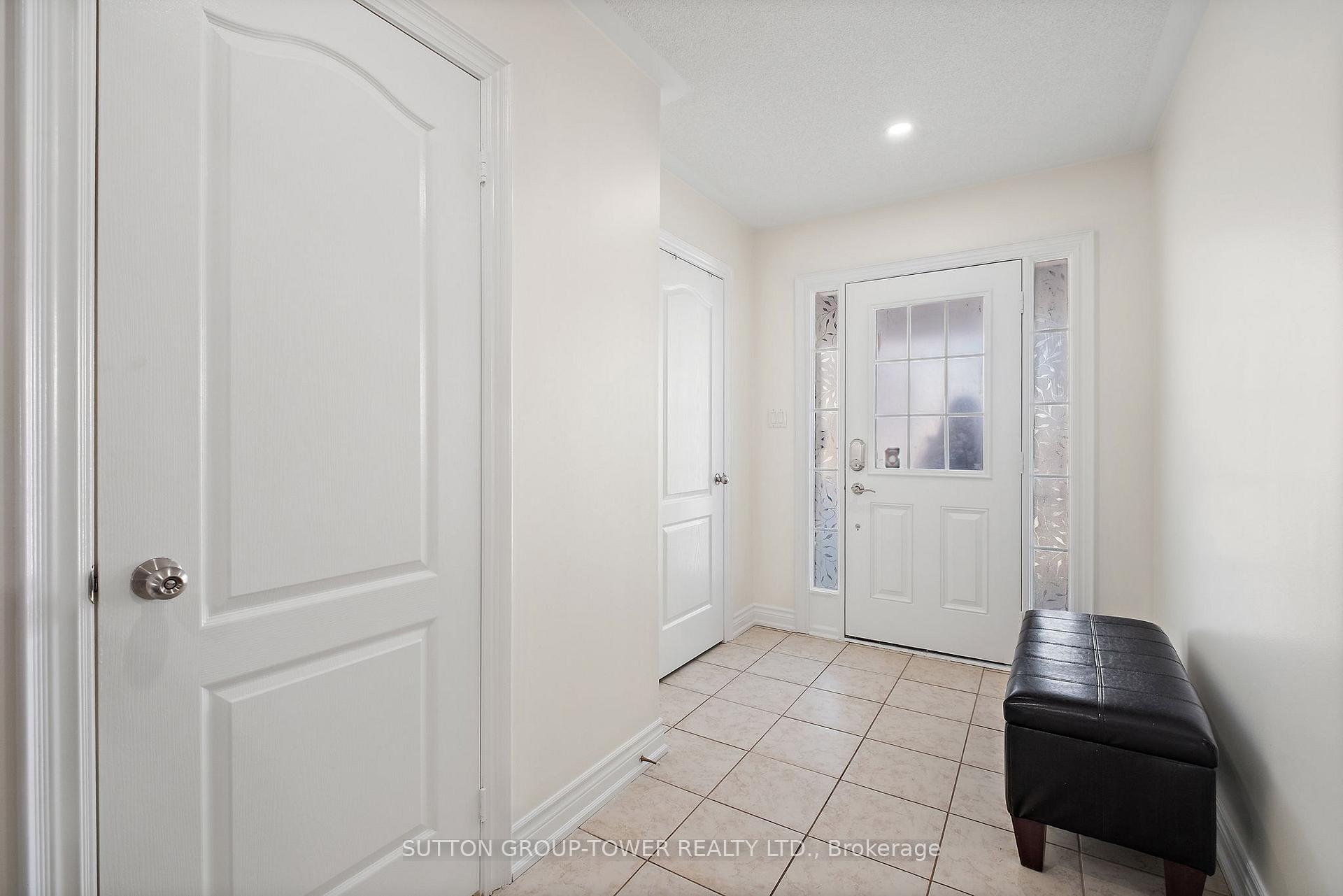 Photo 10 of 58 Lightcatcher Circle, Brampton, Bram East — HOMEH