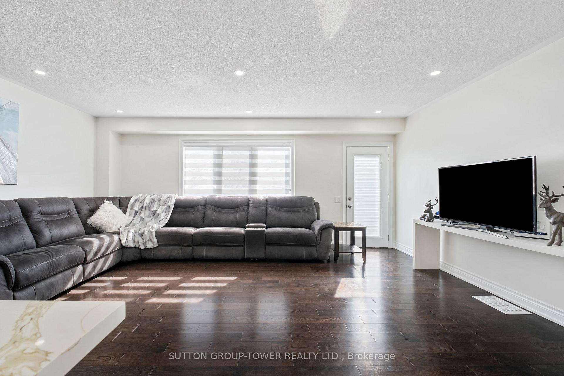 Photo 41 of 58 Lightcatcher Circle, Brampton, Bram East — HOMEH