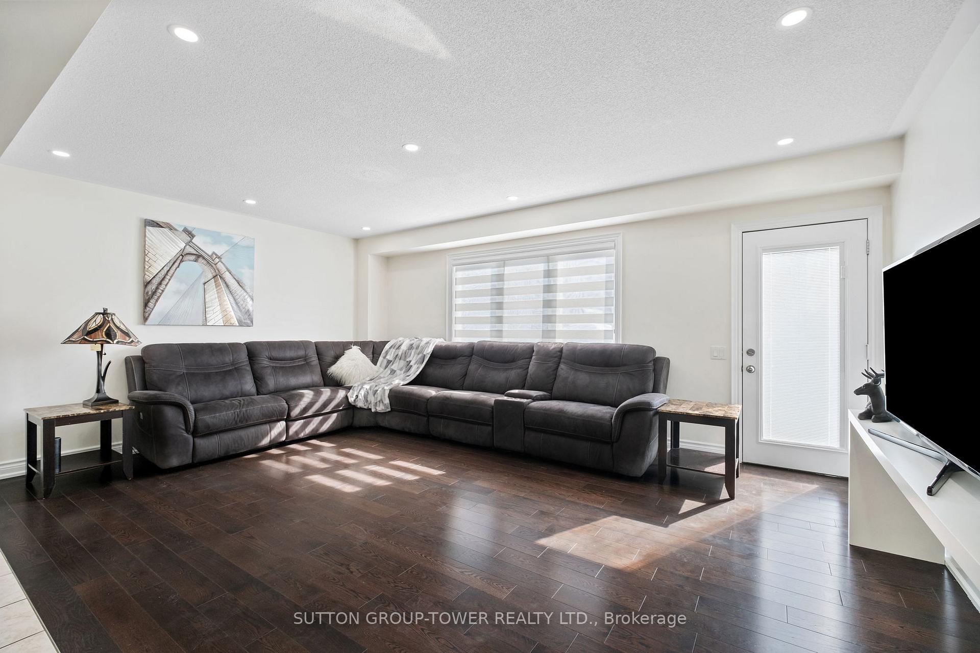Photo 42 of 58 Lightcatcher Circle, Brampton, Bram East — HOMEH