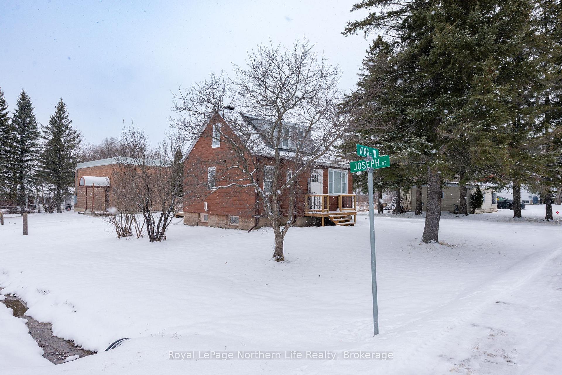 Photo 3 of 94 King Street, Powassan — HOMEH