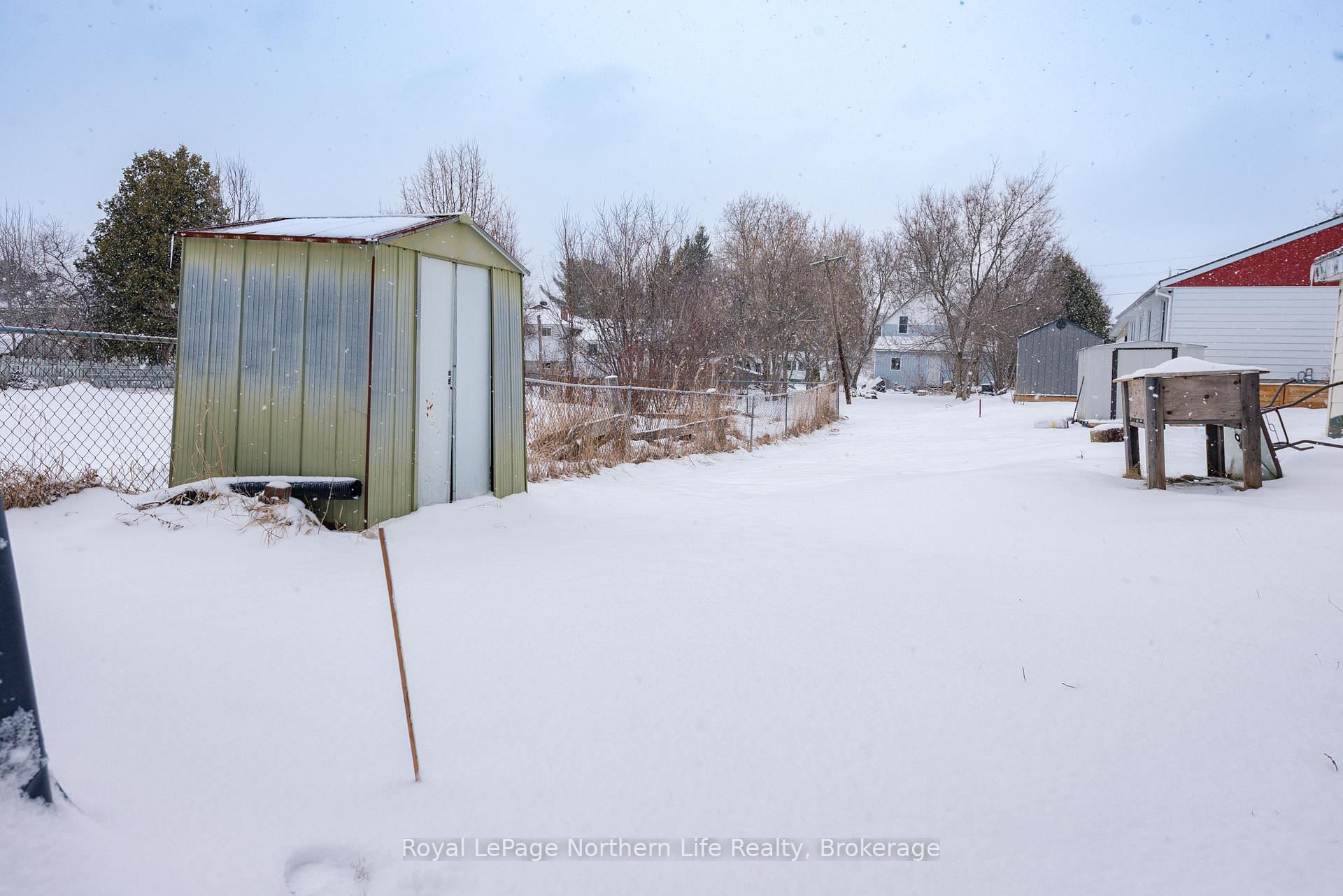 Photo 9 of 94 King Street, Powassan — HOMEH