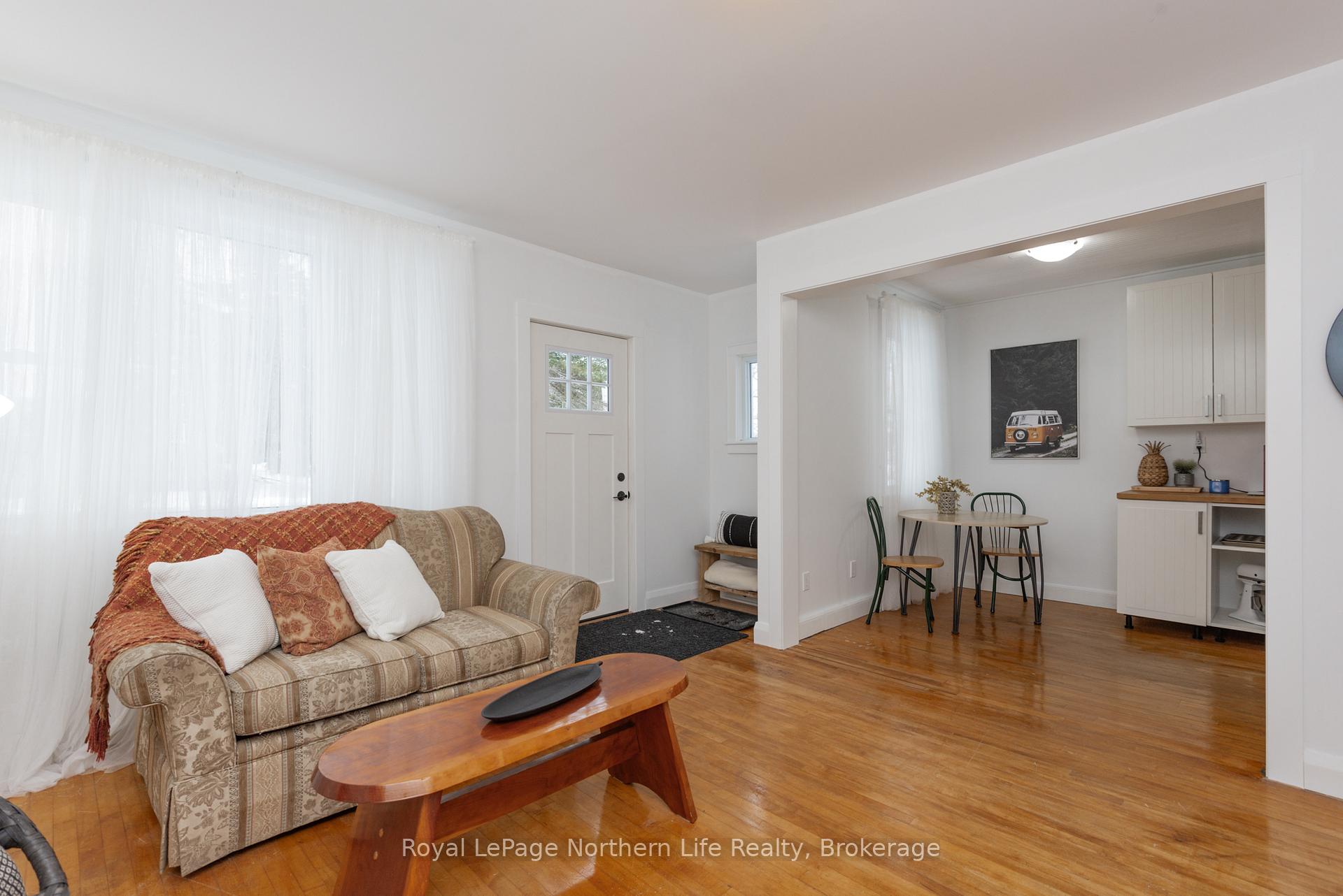 Photo 12 of 94 King Street, Powassan — HOMEH
