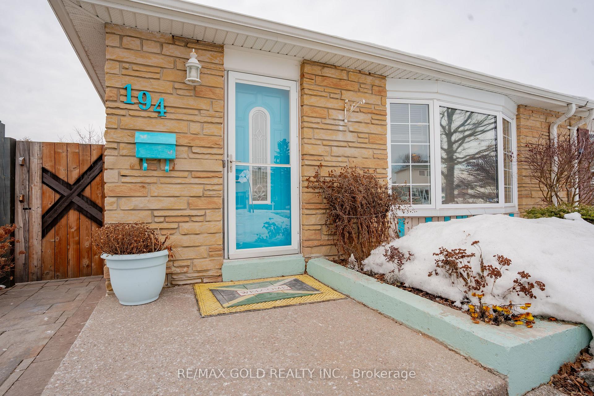 Photo 2 of 194 Earnscliffe Circle, Brampton, Southgate — HOMEH