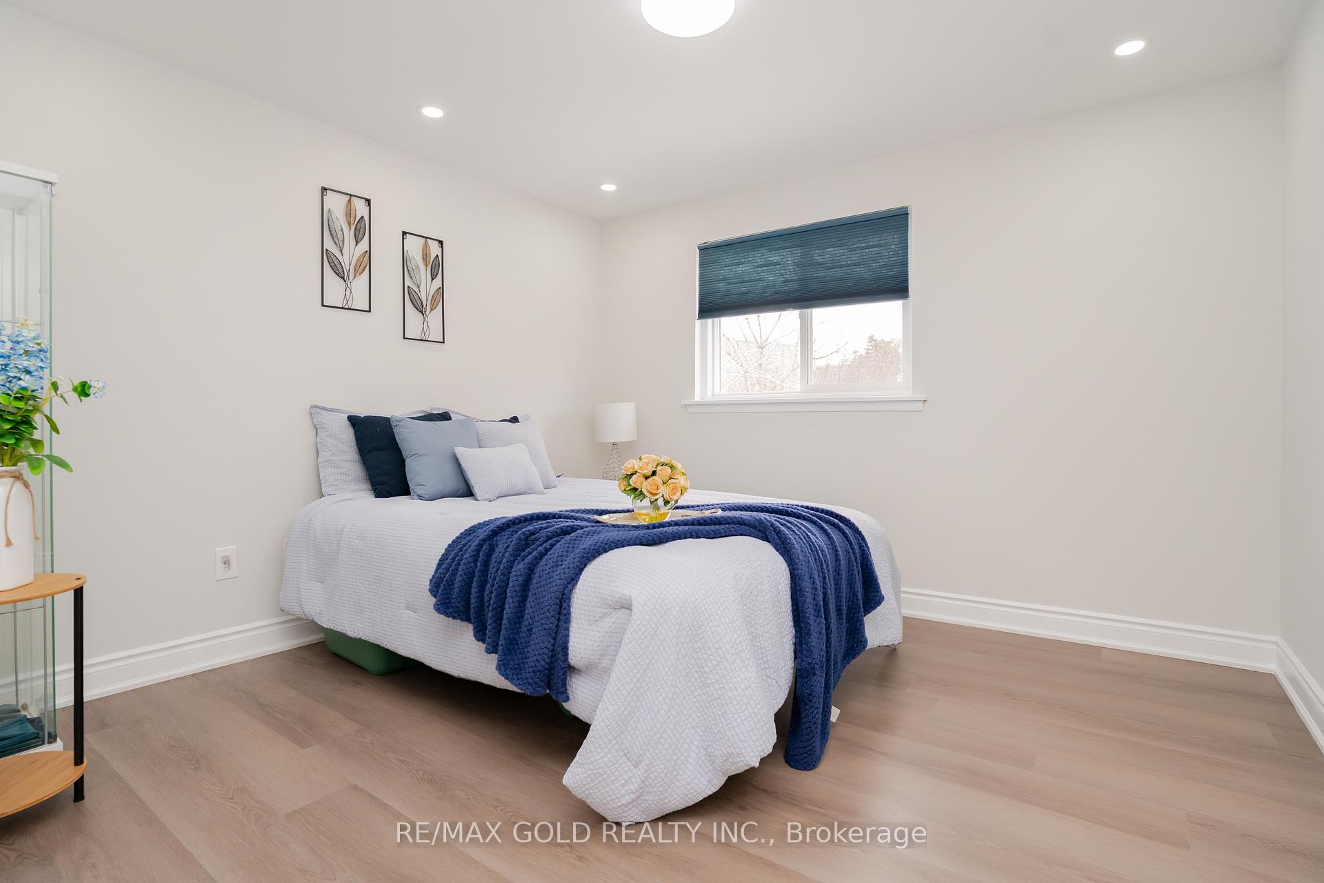 Photo 21 of 194 Earnscliffe Circle, Brampton, Southgate — HOMEH