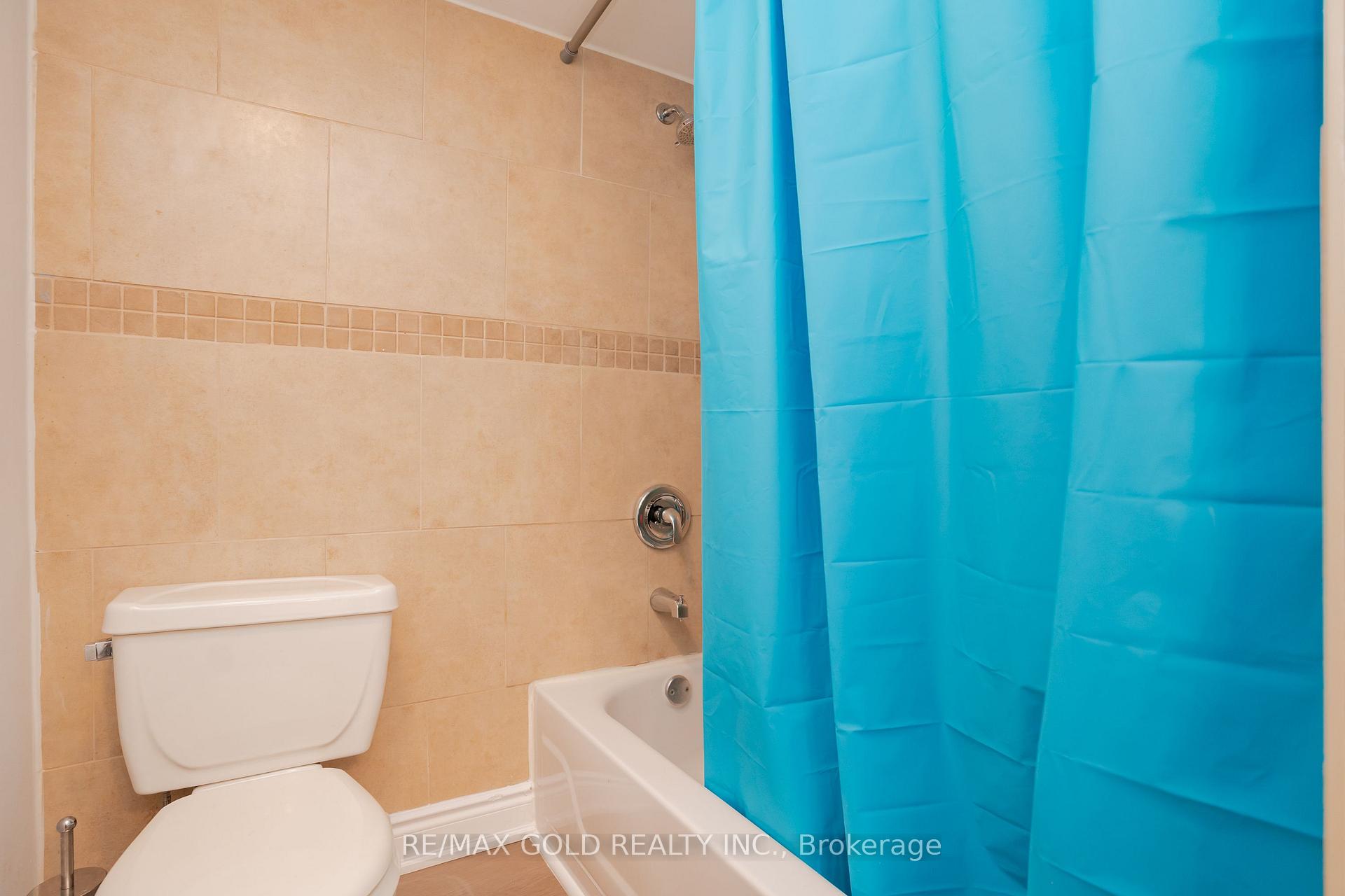 Photo 28 of 194 Earnscliffe Circle, Brampton, Southgate — HOMEH