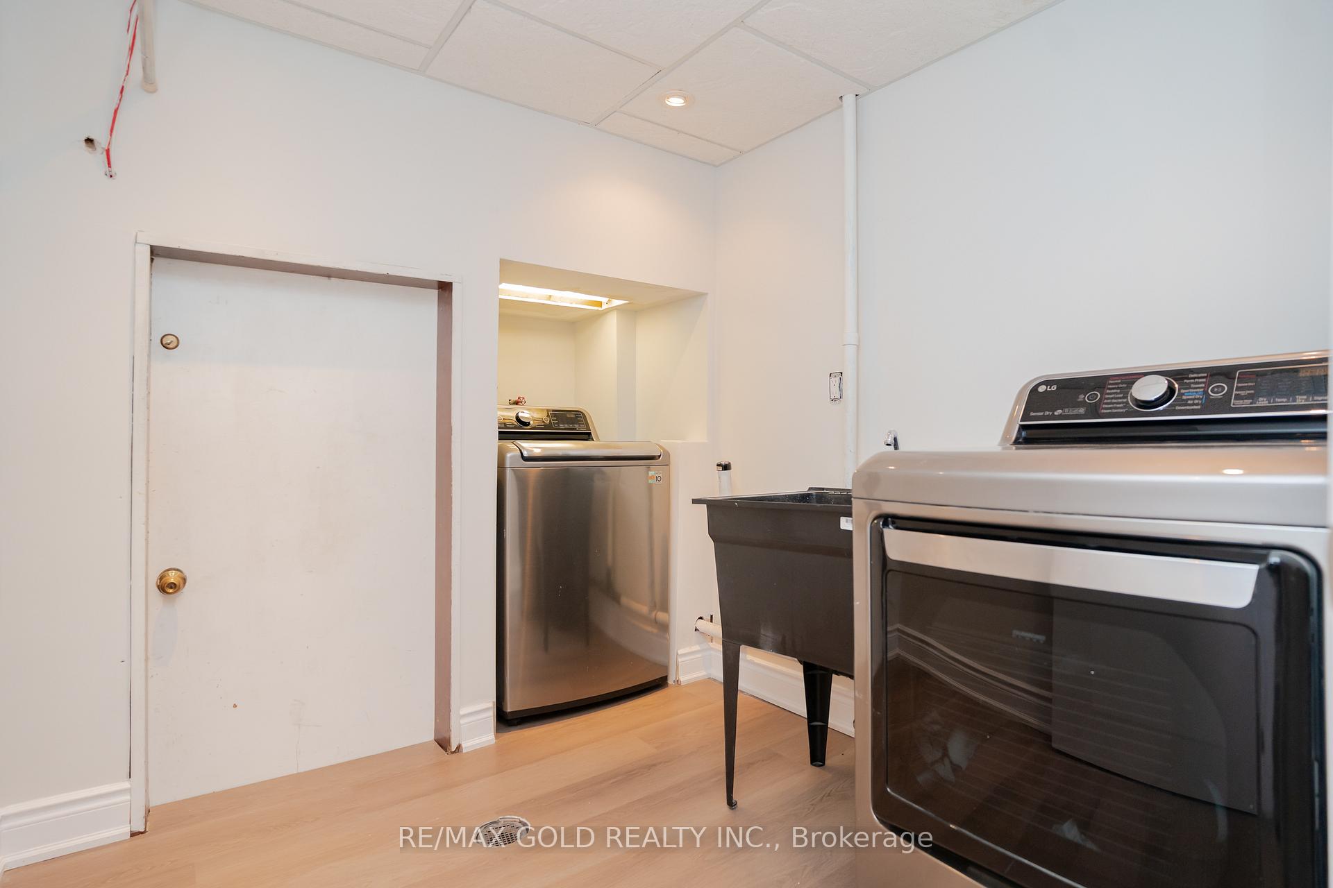Photo 29 of 194 Earnscliffe Circle, Brampton, Southgate — HOMEH