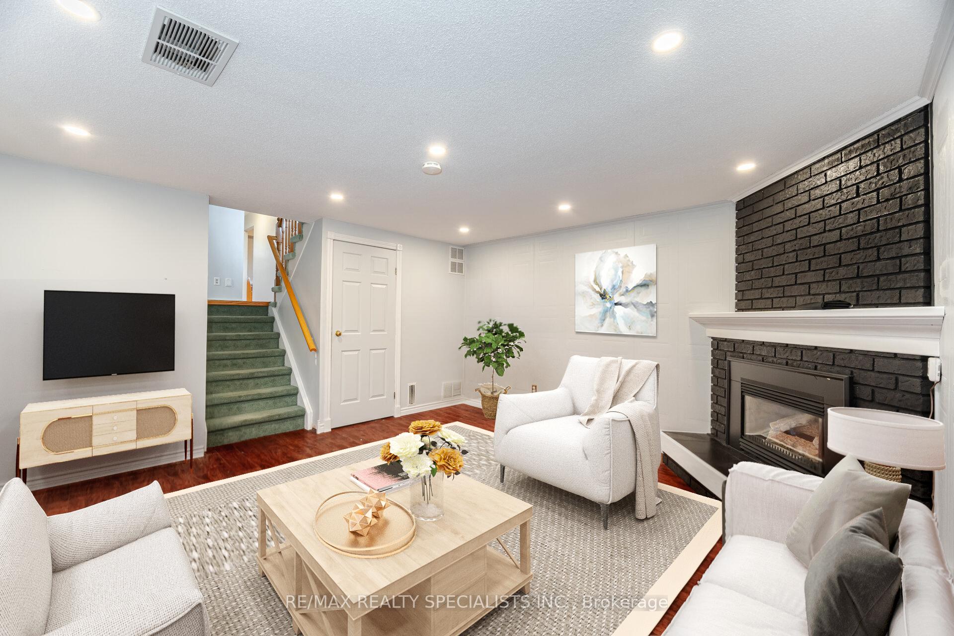 Photo 15 of 28 Ashurst Crescent, Brampton, Madoc — HOMEH