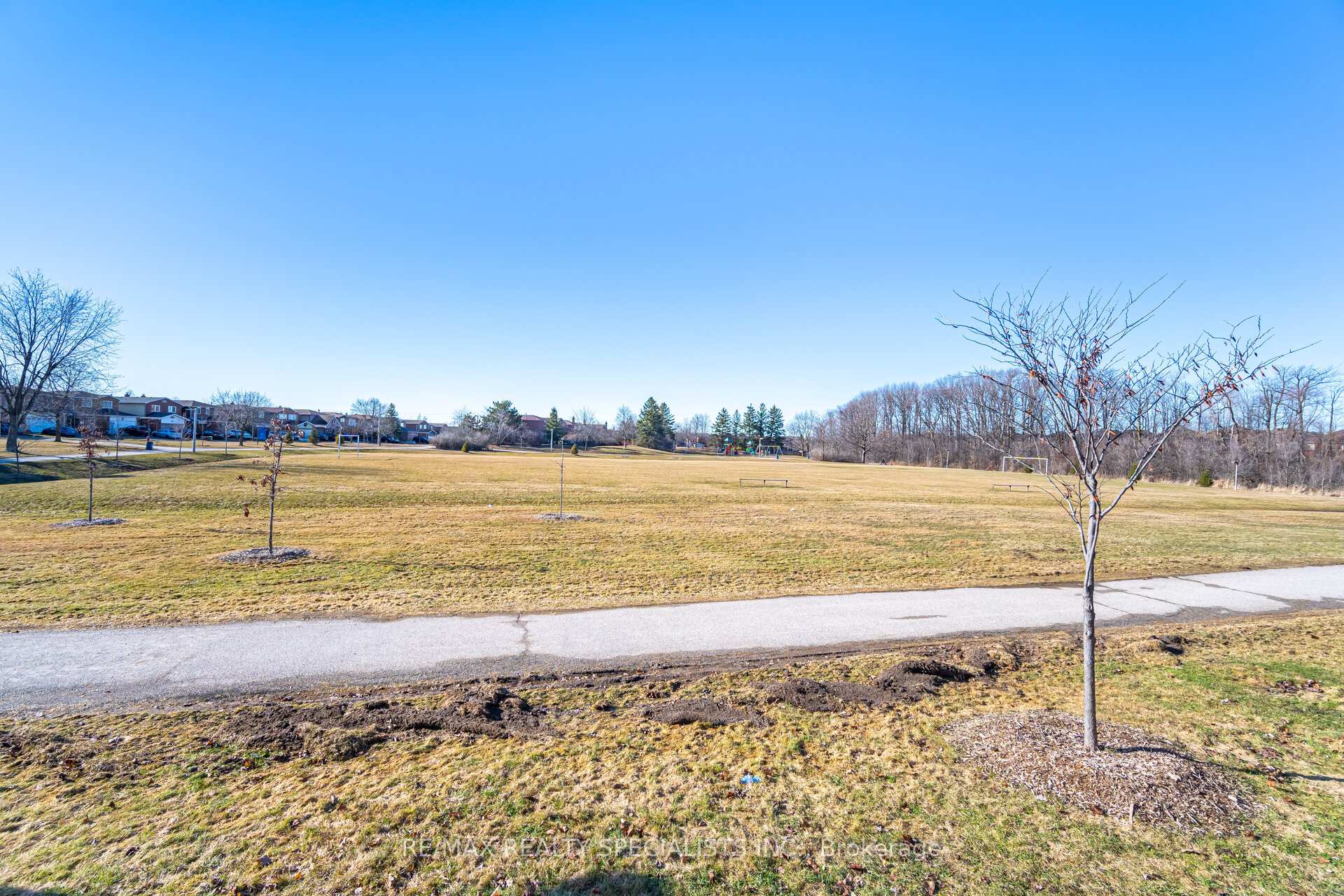 Photo 19 of 28 Ashurst Crescent, Brampton, Madoc — HOMEH
