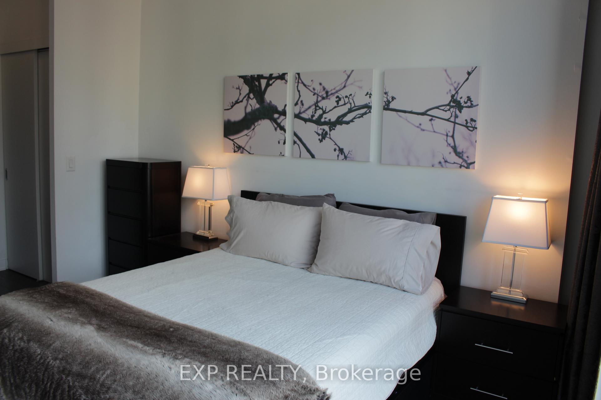Photo 5 of Unit 1807, 110 Charles Street E, Toronto, Church-Yonge Corridor — HOMEH