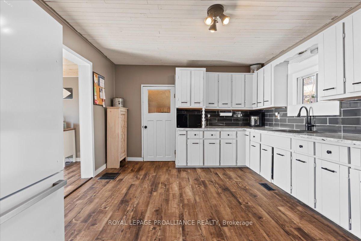 Photo 9 of 139 Prince Street, Deseronto, Deseronto (Town) — HOMEH