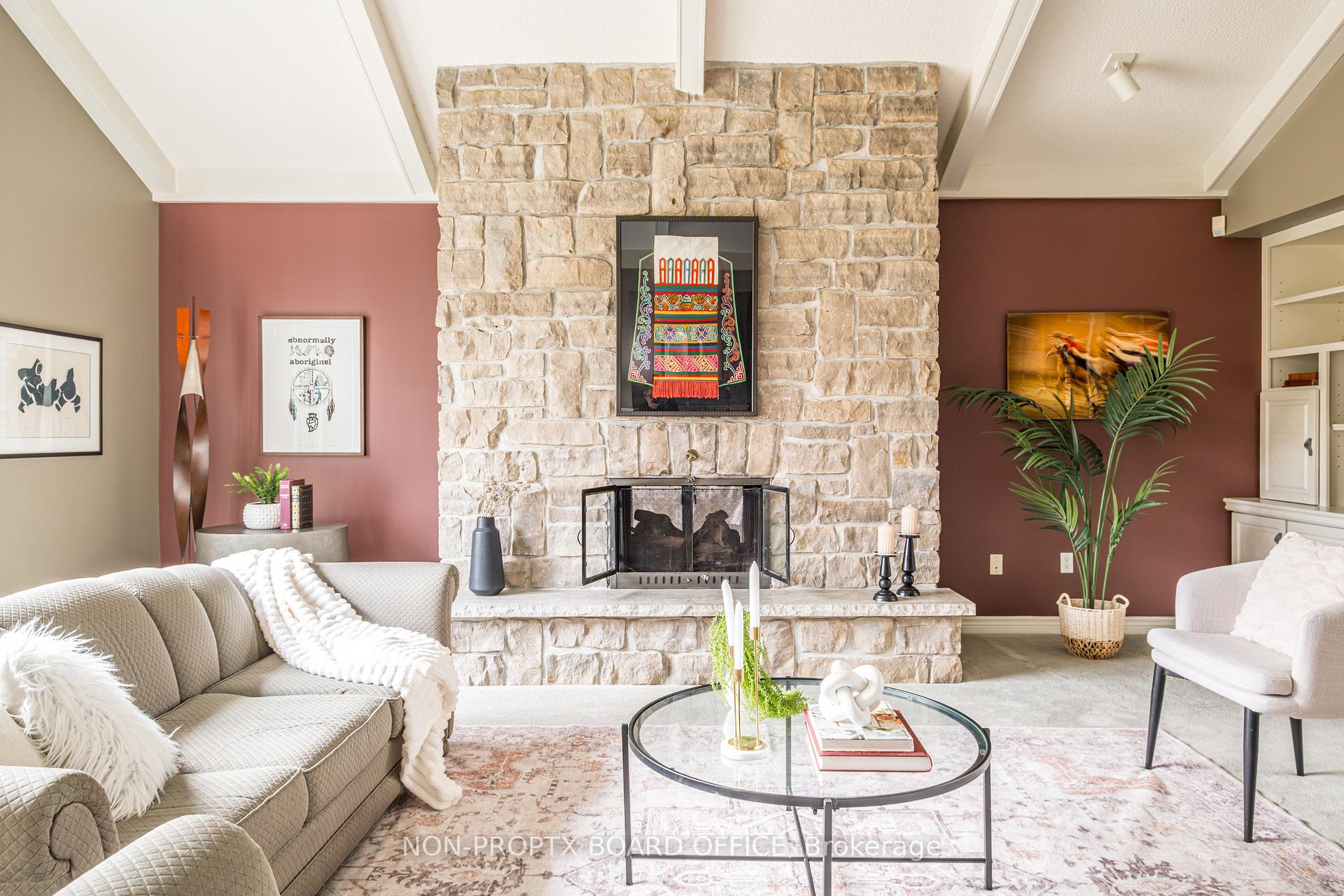 Photo 12 of 111 Saint Margarets Road, Hamilton, Ancaster — HOMEH