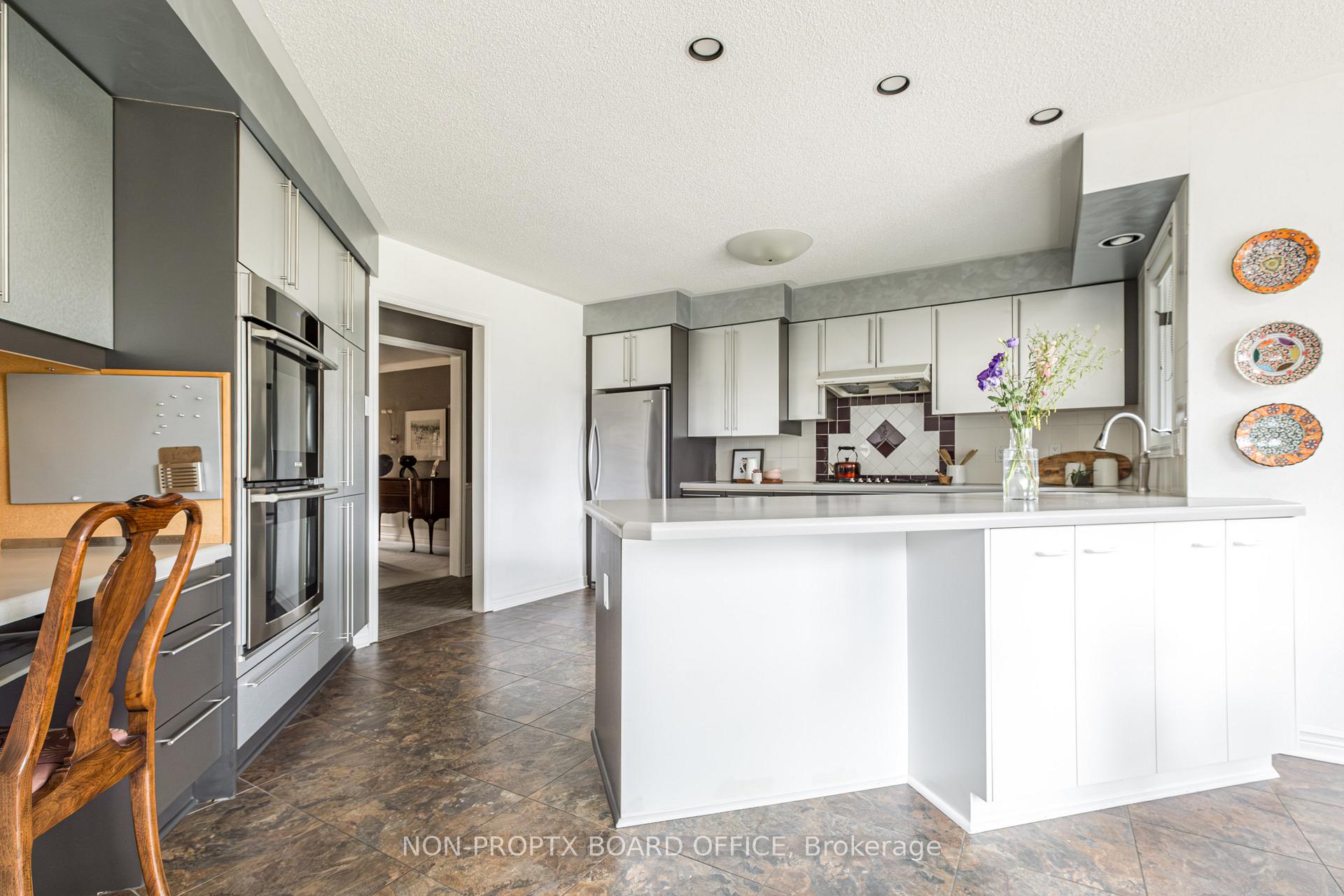 Photo 65 of 111 Saint Margarets Road, Hamilton, Ancaster — HOMEH