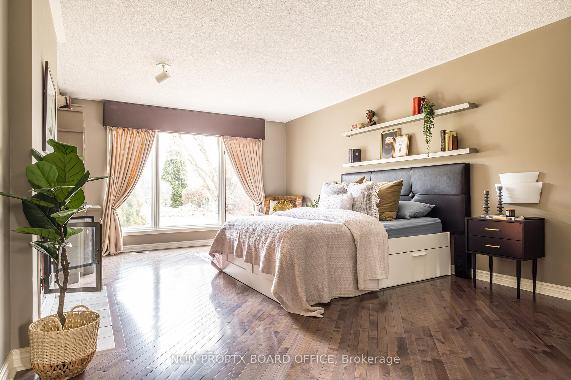 Photo 72 of 111 Saint Margarets Road, Hamilton, Ancaster — HOMEH