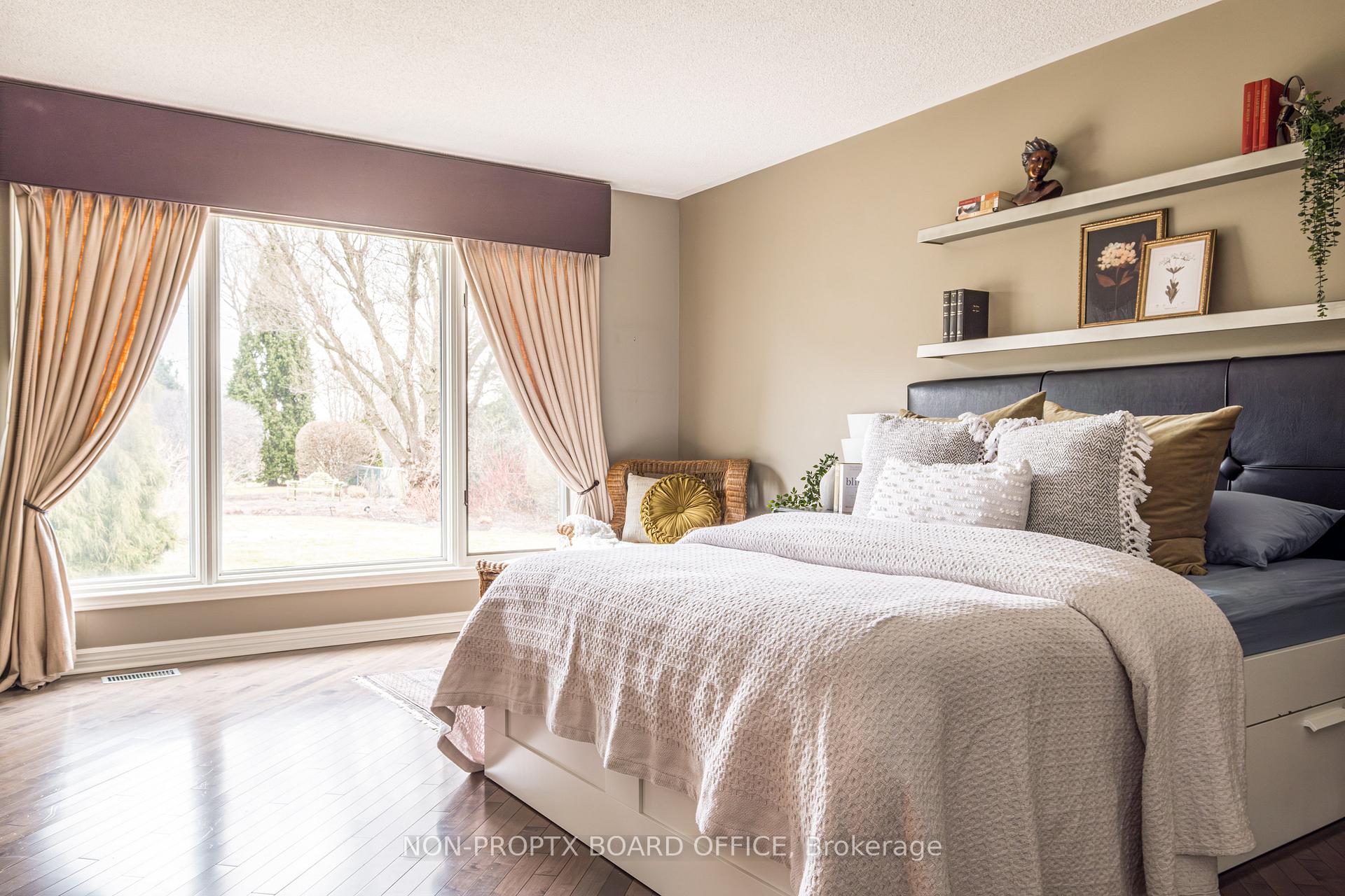 Photo 74 of 111 Saint Margarets Road, Hamilton, Ancaster — HOMEH