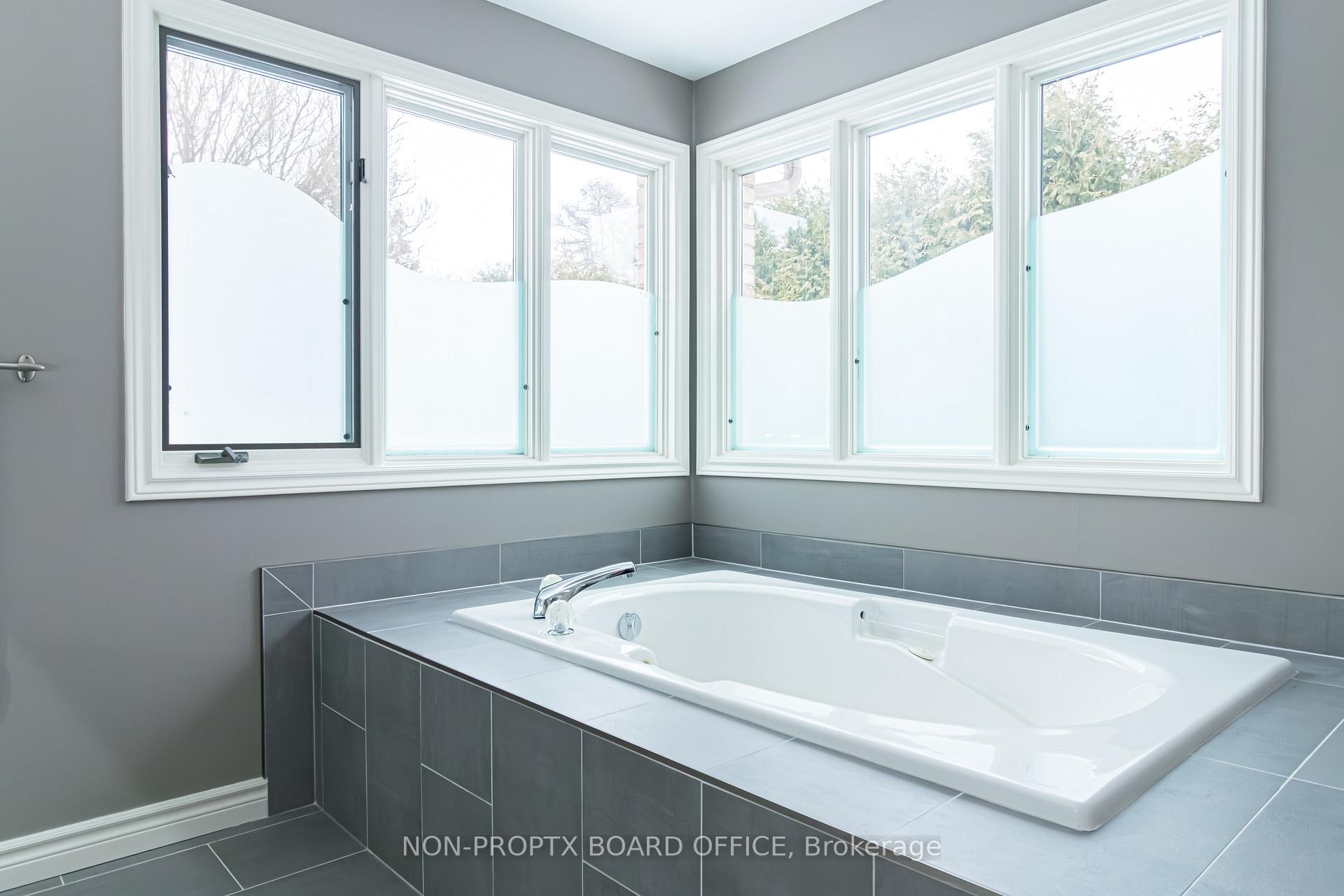 Photo 77 of 111 Saint Margarets Road, Hamilton, Ancaster — HOMEH