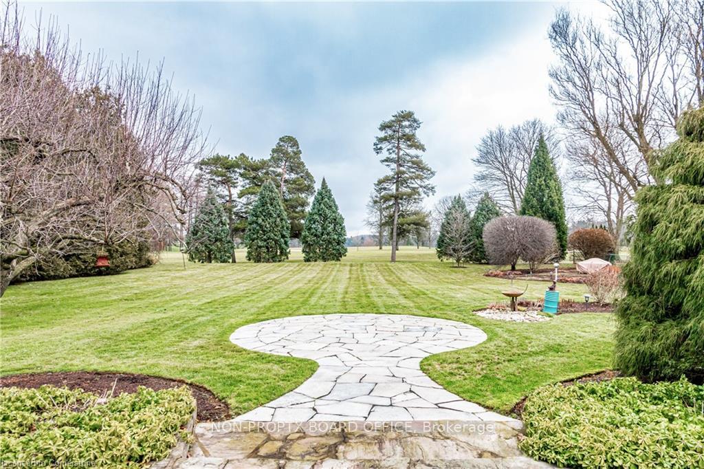 Photo 84 of 111 Saint Margarets Road, Hamilton, Ancaster — HOMEH