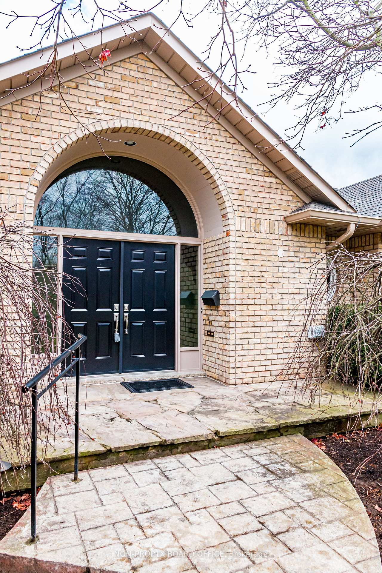 Photo 27 of 111 Saint Margarets Road, Hamilton, Ancaster — HOMEH
