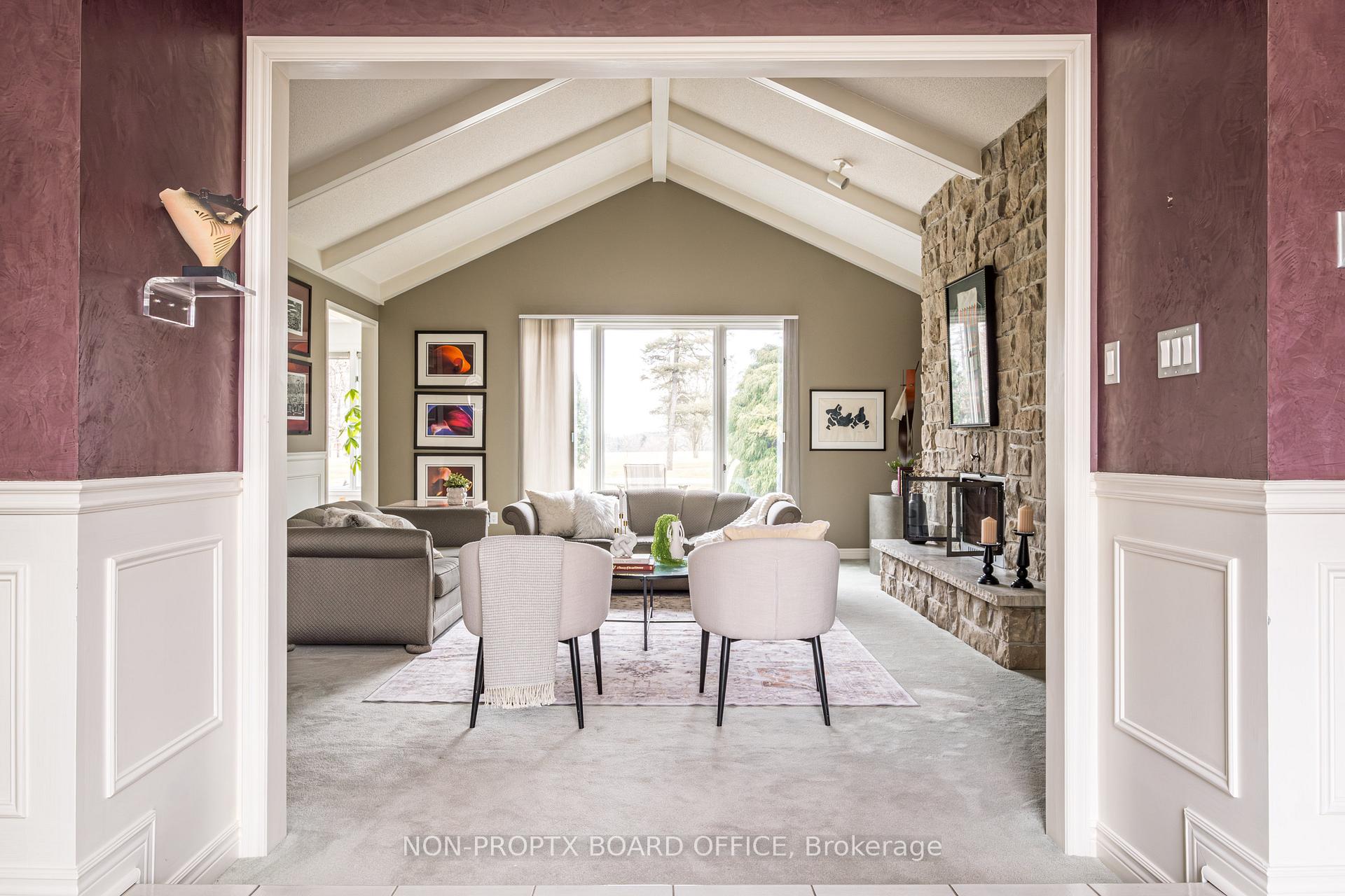 Photo 29 of 111 Saint Margarets Road, Hamilton, Ancaster — HOMEH