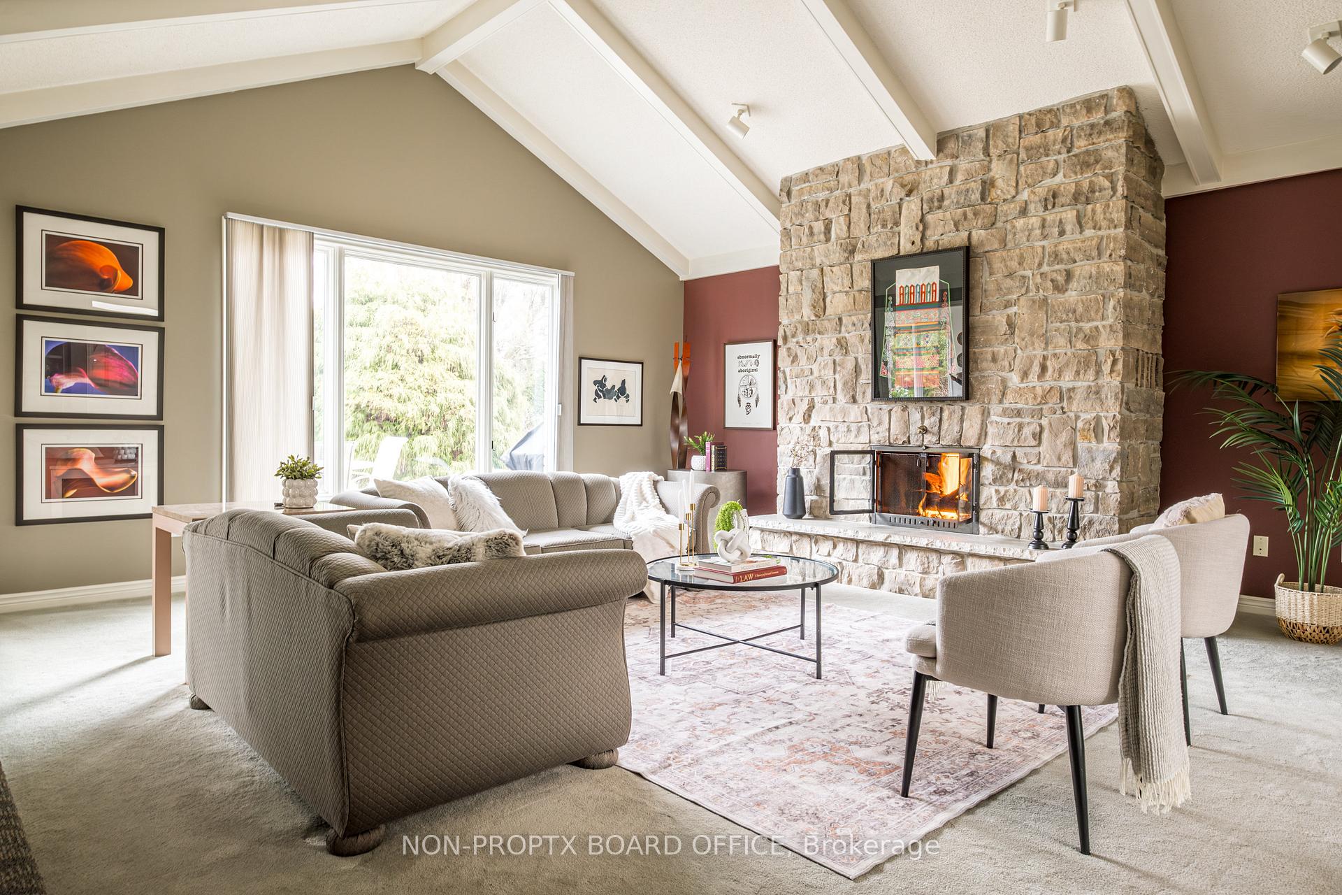 Photo 34 of 111 Saint Margarets Road, Hamilton, Ancaster — HOMEH