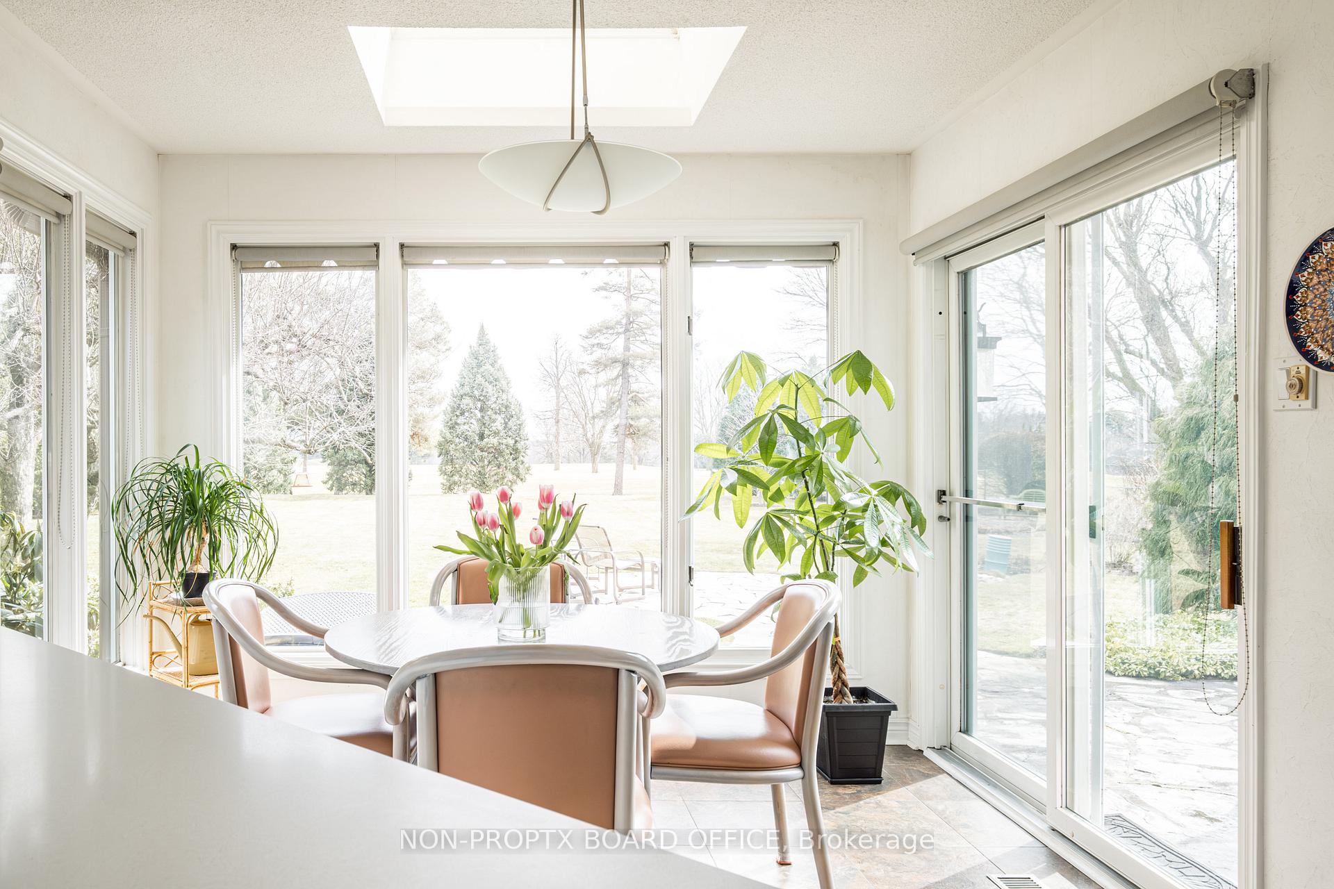 Photo 47 of 111 Saint Margarets Road, Hamilton, Ancaster — HOMEH