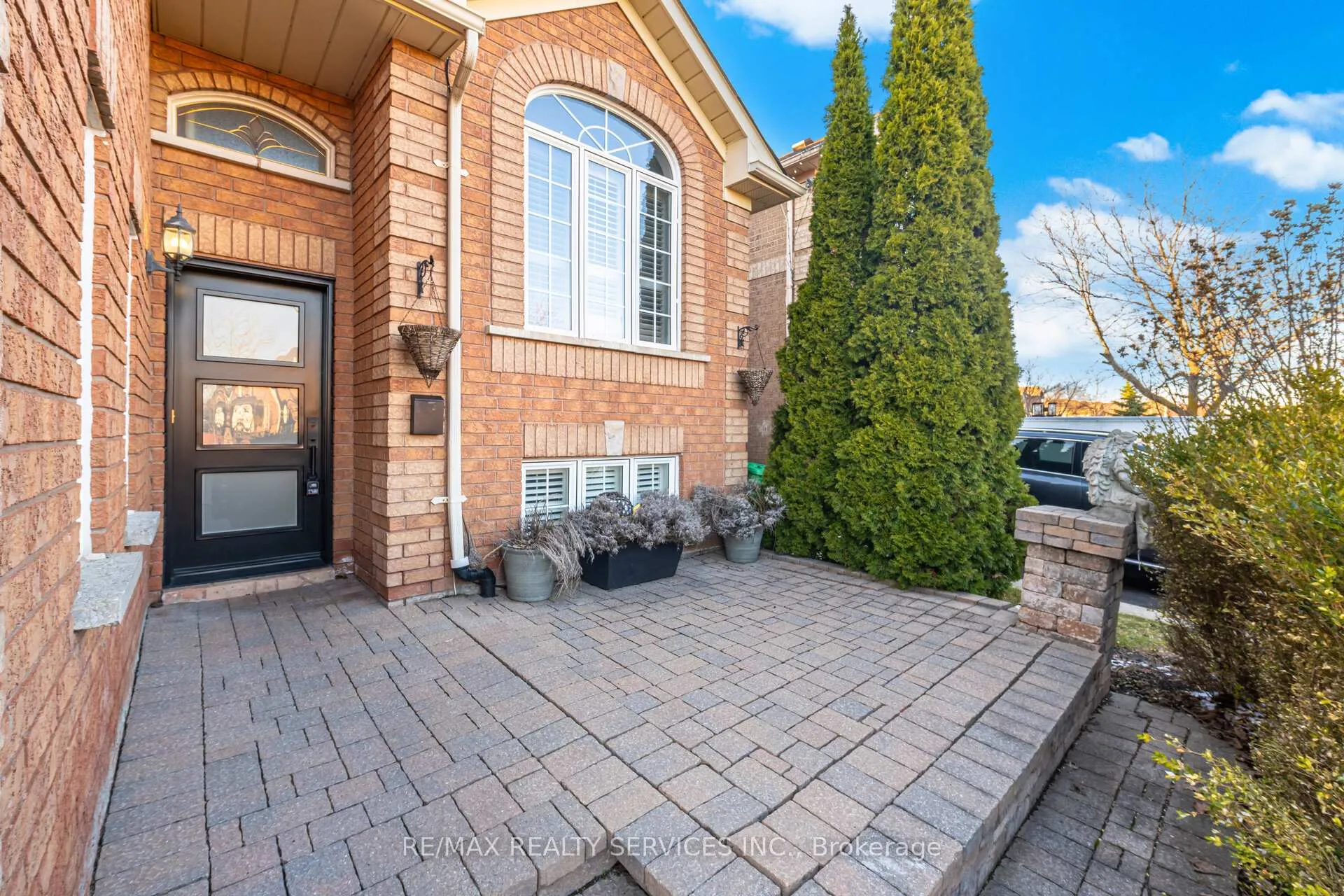 Photo 2 of 118 Van Scott Drive, Brampton, Northwest Sandalwood Parkway — HOMEH