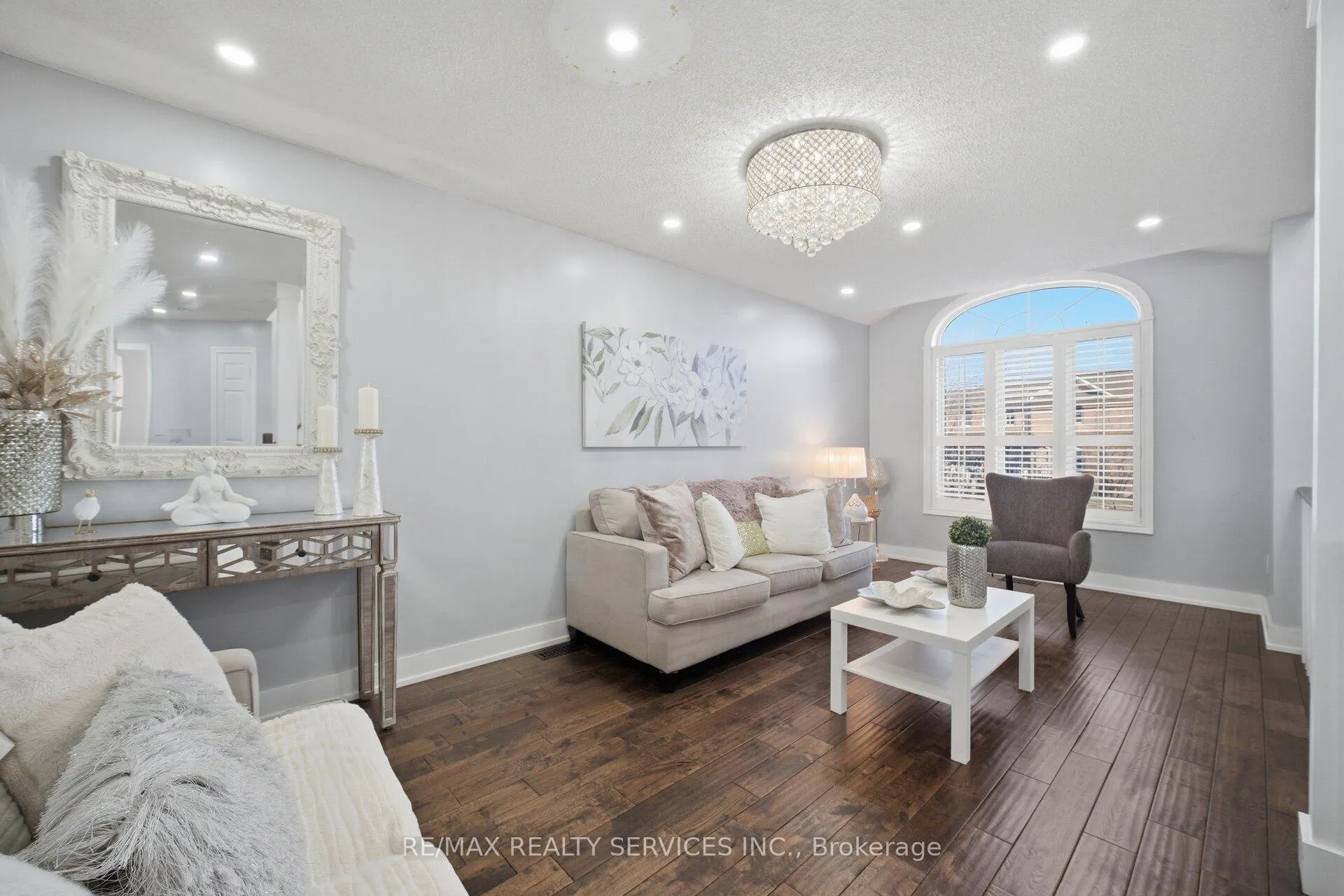 Photo 5 of 118 Van Scott Drive, Brampton, Northwest Sandalwood Parkway — HOMEH