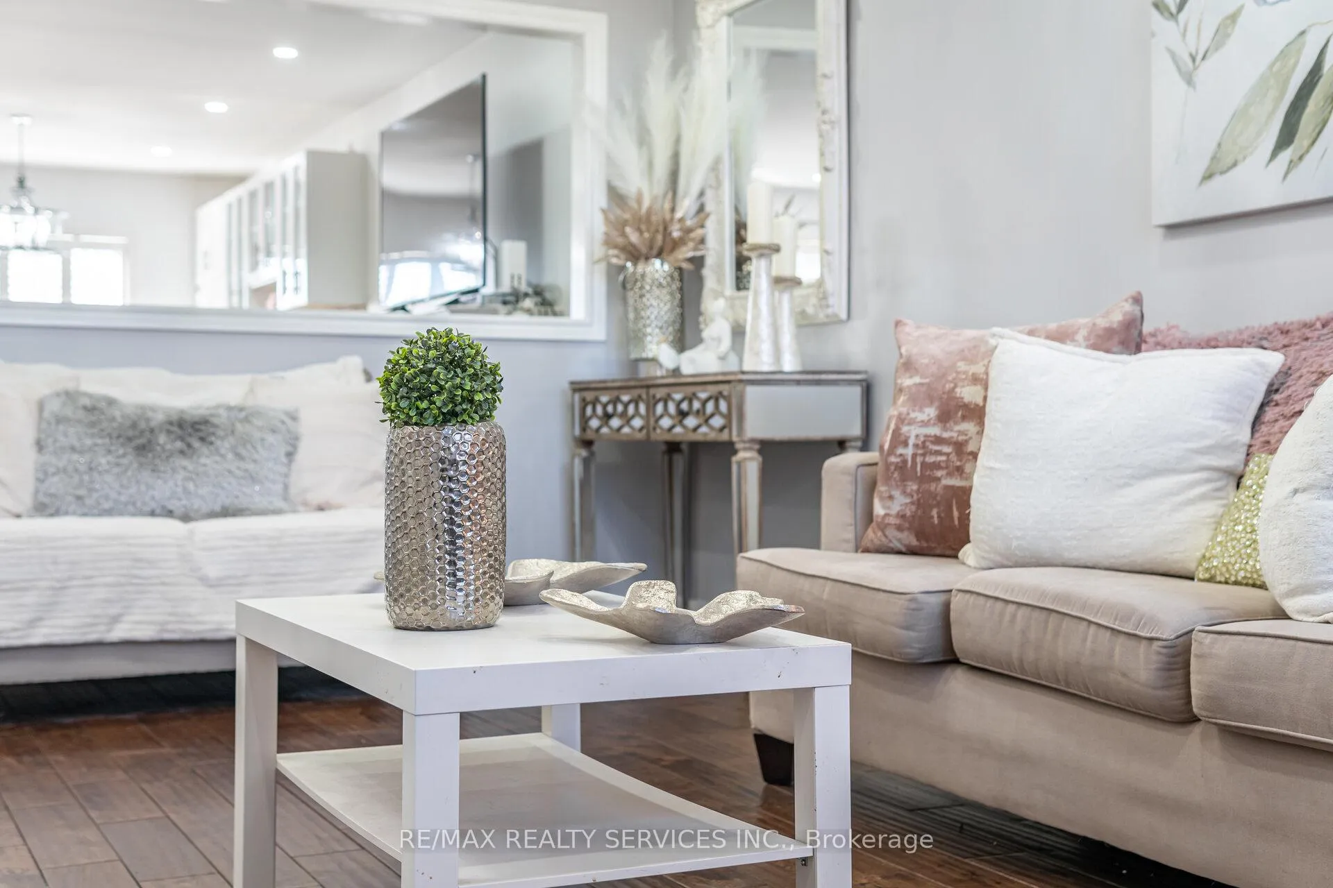Photo 7 of 118 Van Scott Drive, Brampton, Northwest Sandalwood Parkway — HOMEH