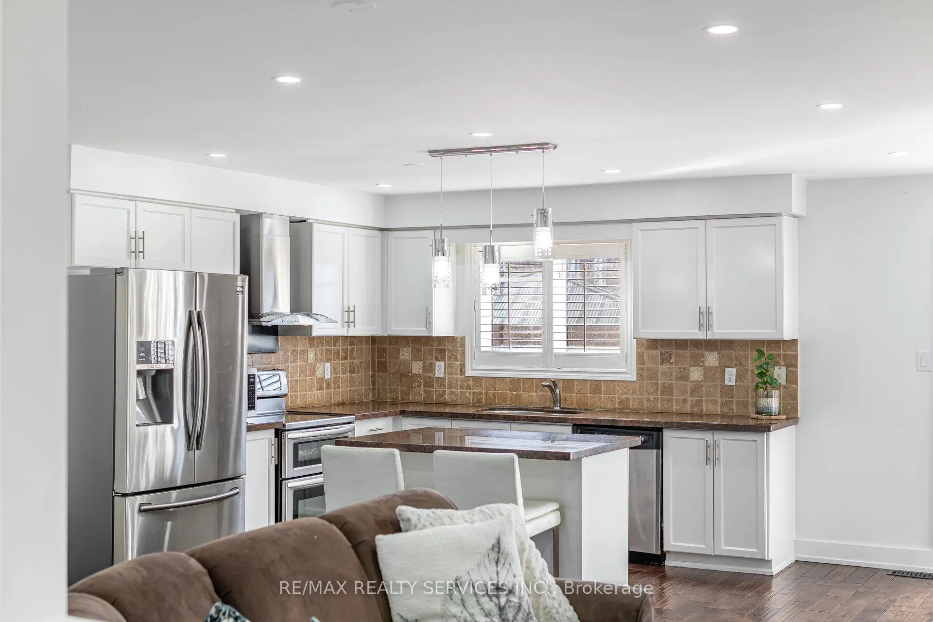 Photo 9 of 118 Van Scott Drive, Brampton, Northwest Sandalwood Parkway — HOMEH