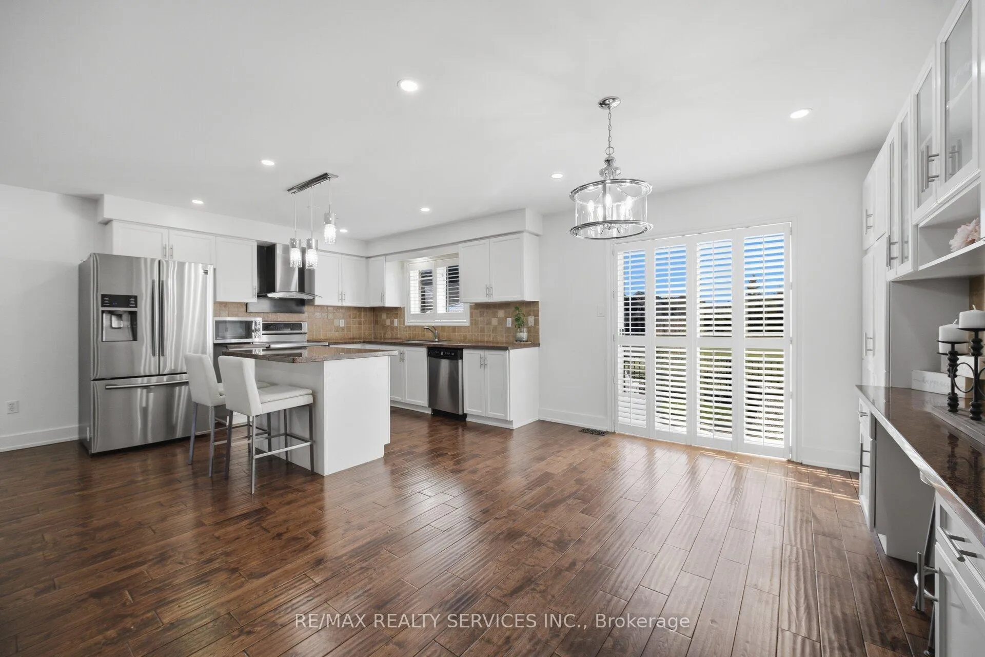 Photo 16 of 118 Van Scott Drive, Brampton, Northwest Sandalwood Parkway — HOMEH