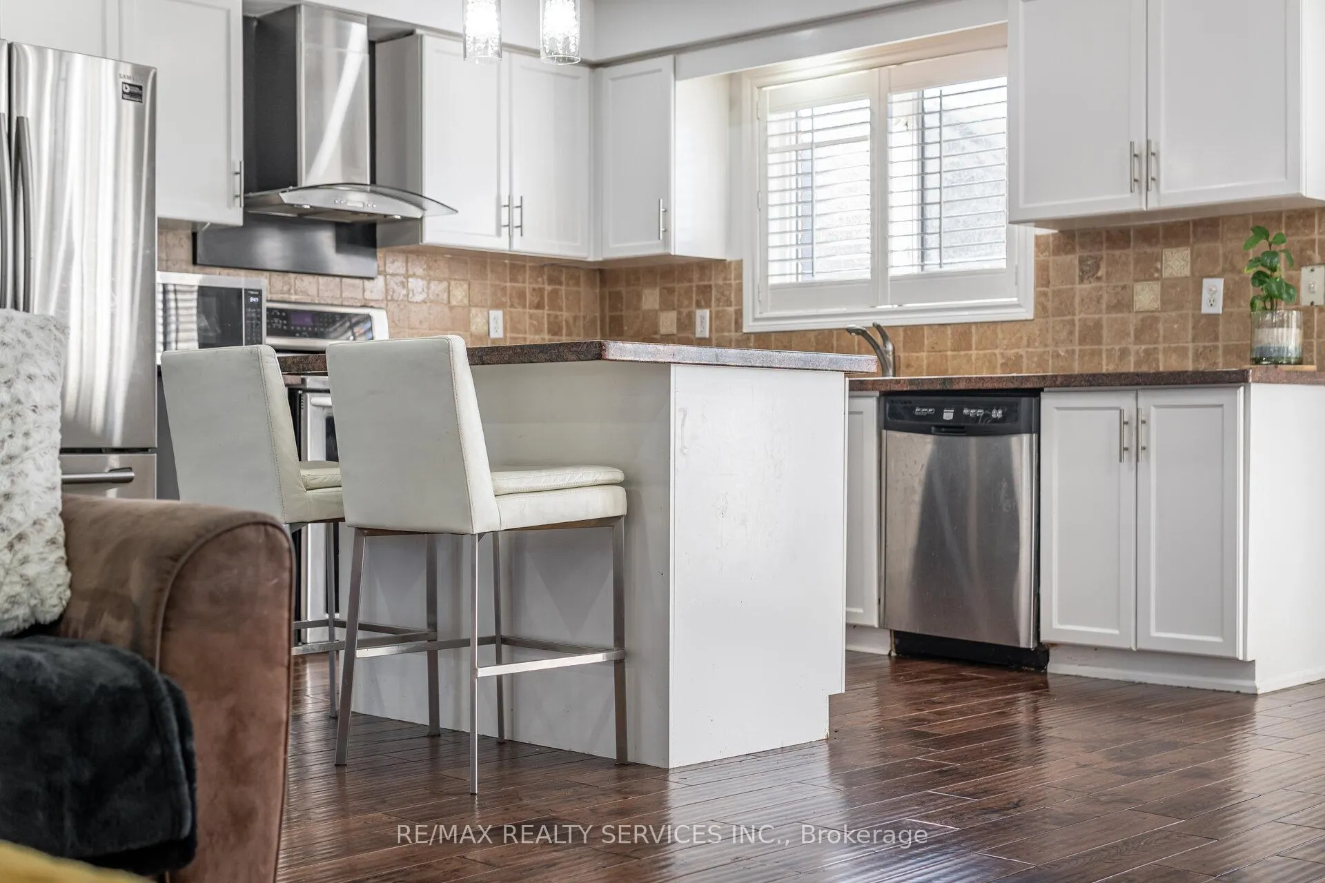 Photo 18 of 118 Van Scott Drive, Brampton, Northwest Sandalwood Parkway — HOMEH