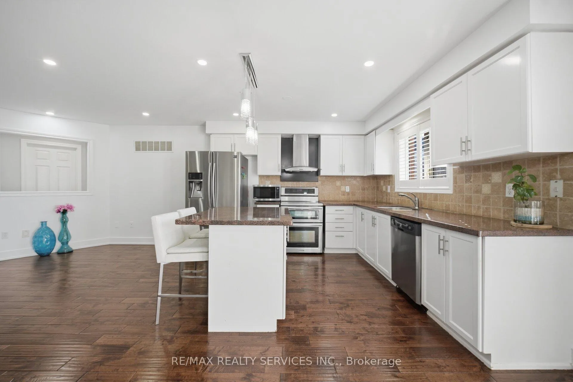 Photo 19 of 118 Van Scott Drive, Brampton, Northwest Sandalwood Parkway — HOMEH