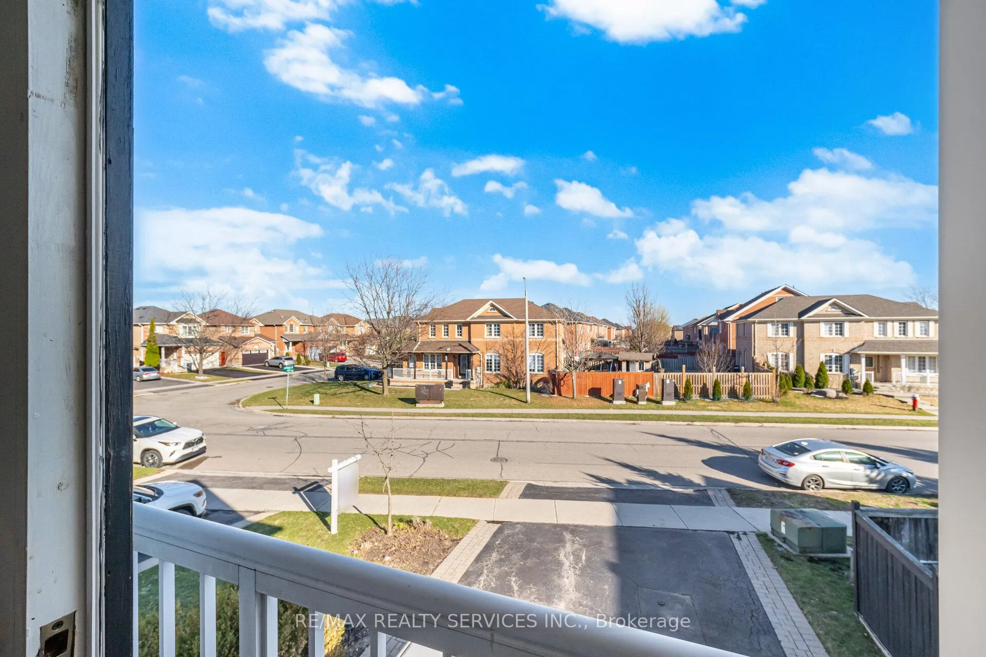 Photo 34 of 118 Van Scott Drive, Brampton, Northwest Sandalwood Parkway — HOMEH