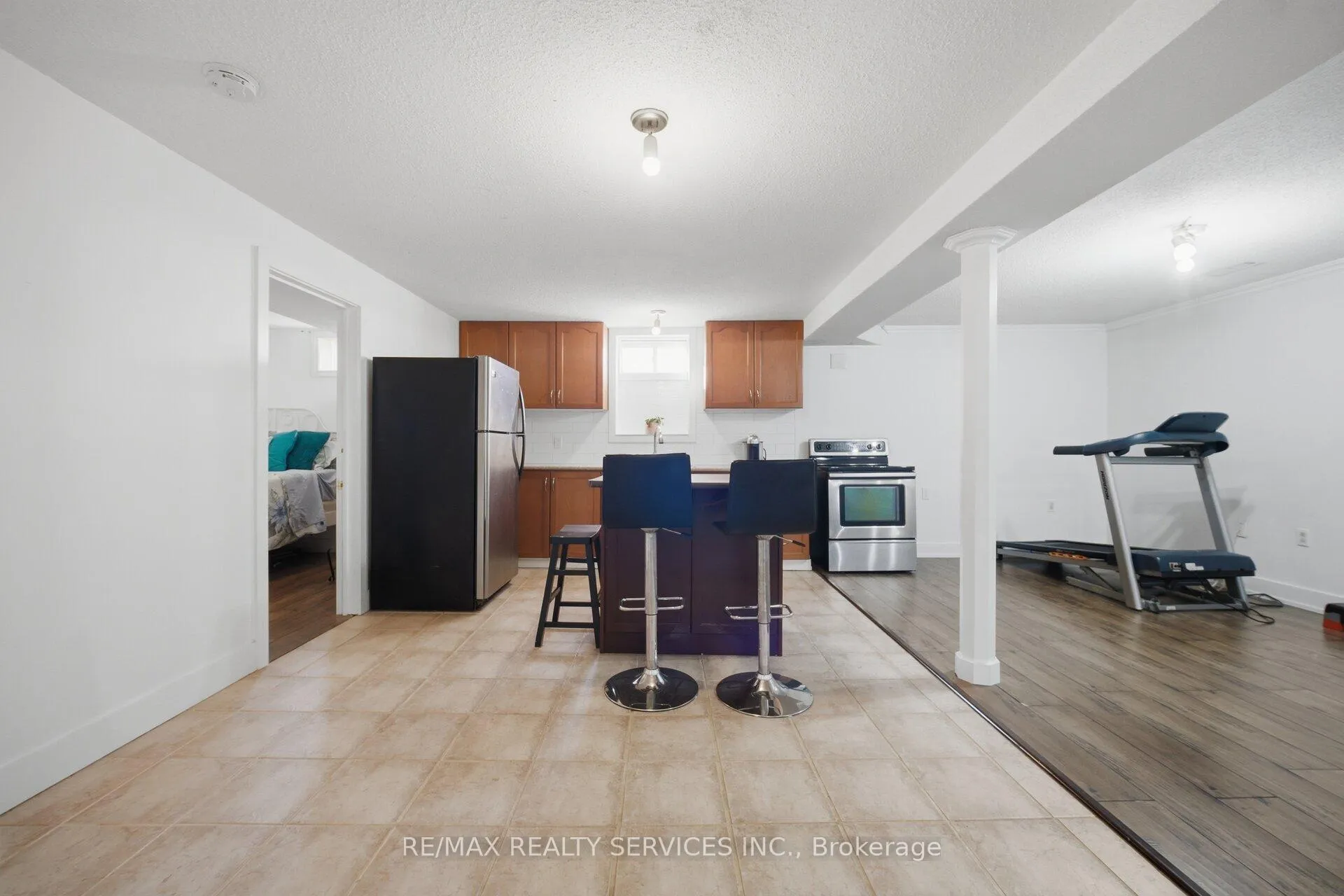 Photo 38 of 118 Van Scott Drive, Brampton, Northwest Sandalwood Parkway — HOMEH