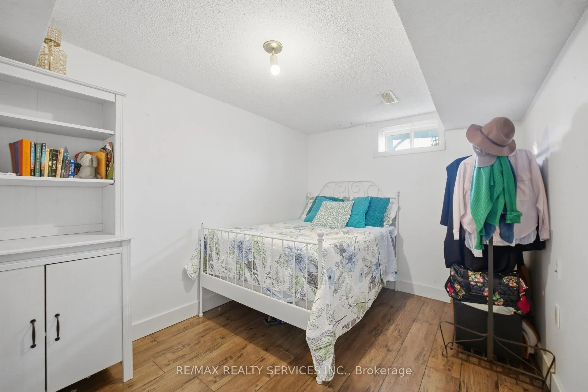 Photo 40 of 118 Van Scott Drive, Brampton, Northwest Sandalwood Parkway — HOMEH