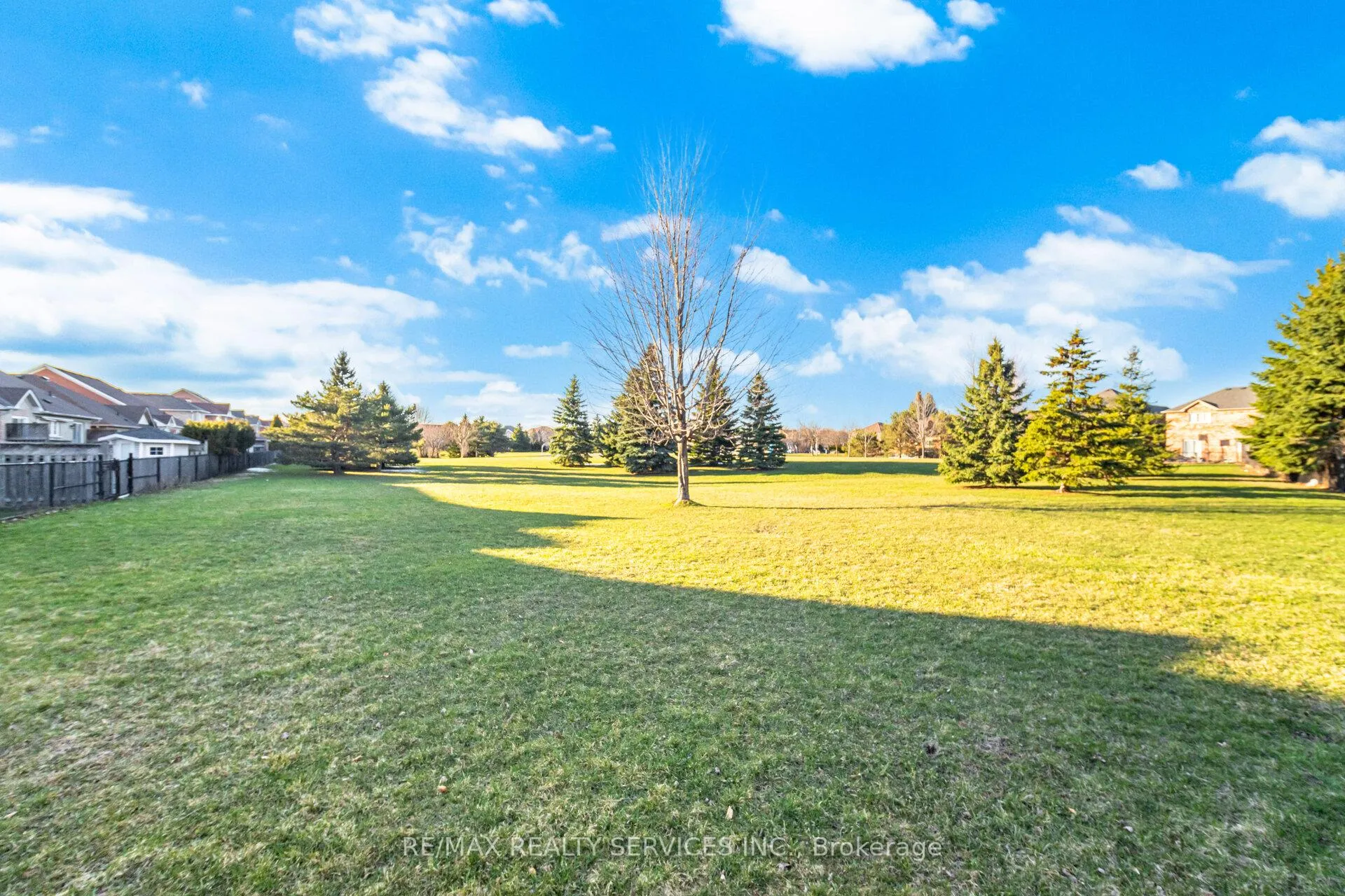 Photo 48 of 118 Van Scott Drive, Brampton, Northwest Sandalwood Parkway — HOMEH