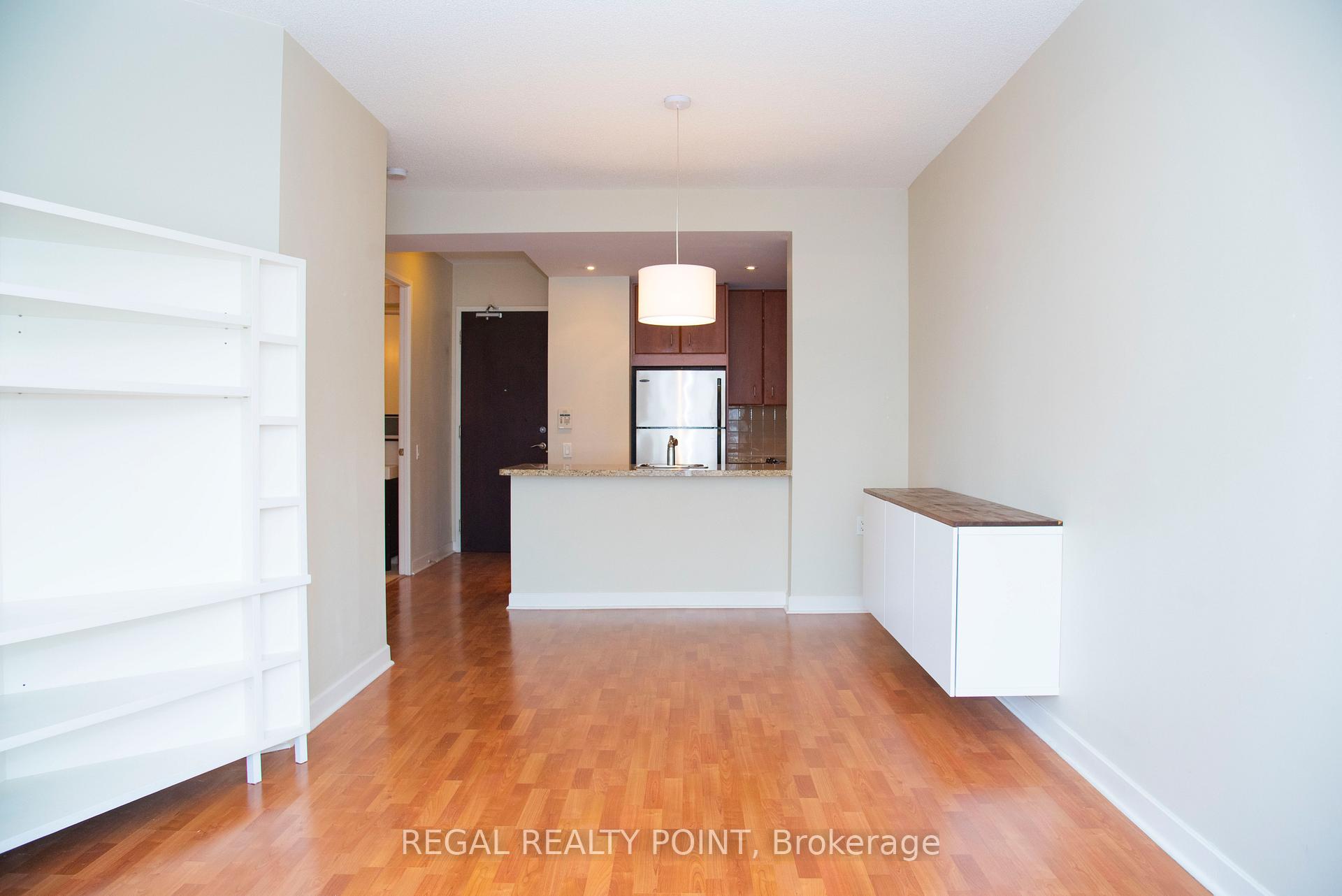 Photo 6 of Unit 2005, 85 Bloor Street E, Toronto, Church-Yonge Corridor — HOMEH