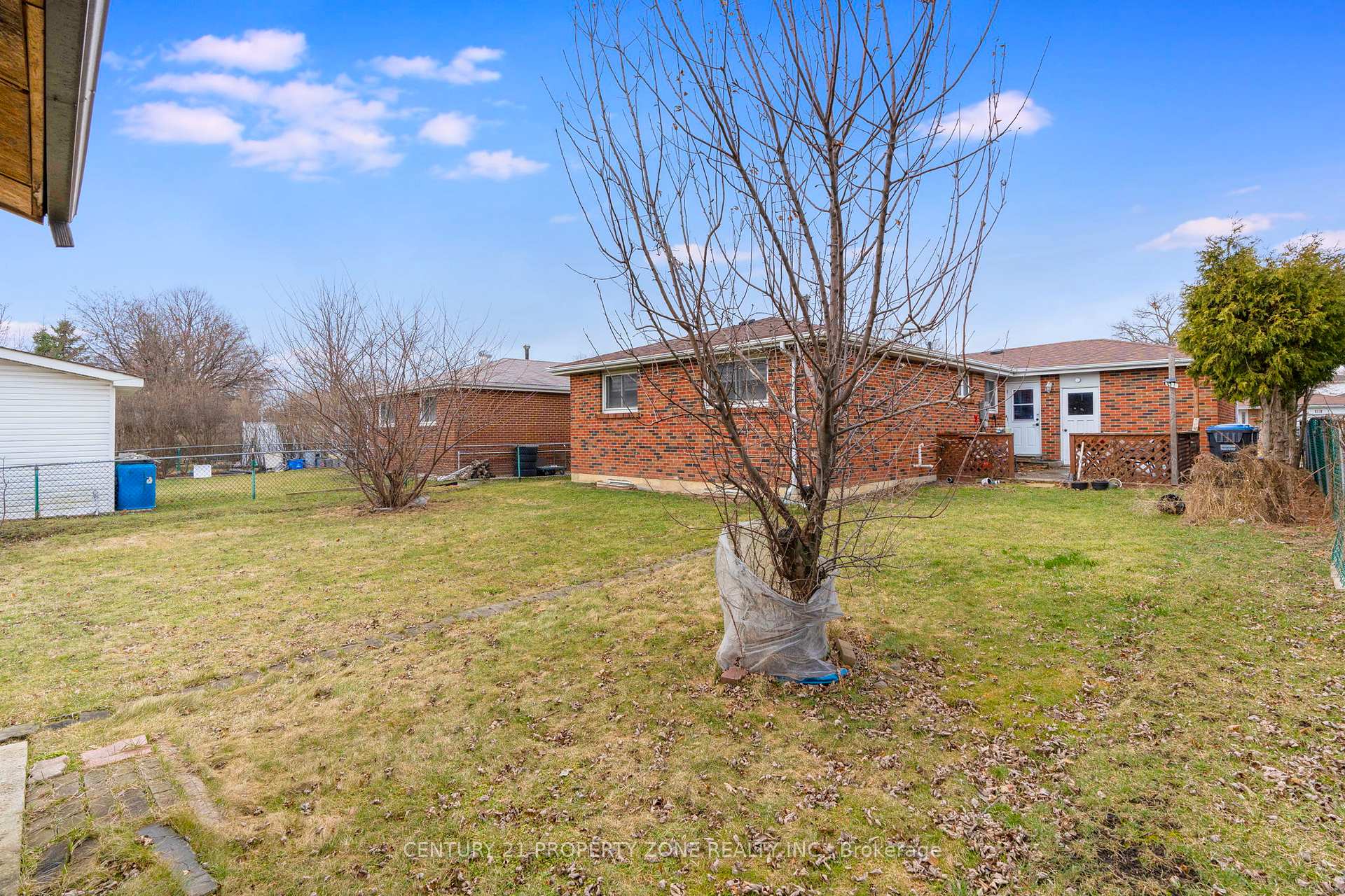 Photo 9 of 51 Glebe Crescent, Brampton, Northgate — HOMEH