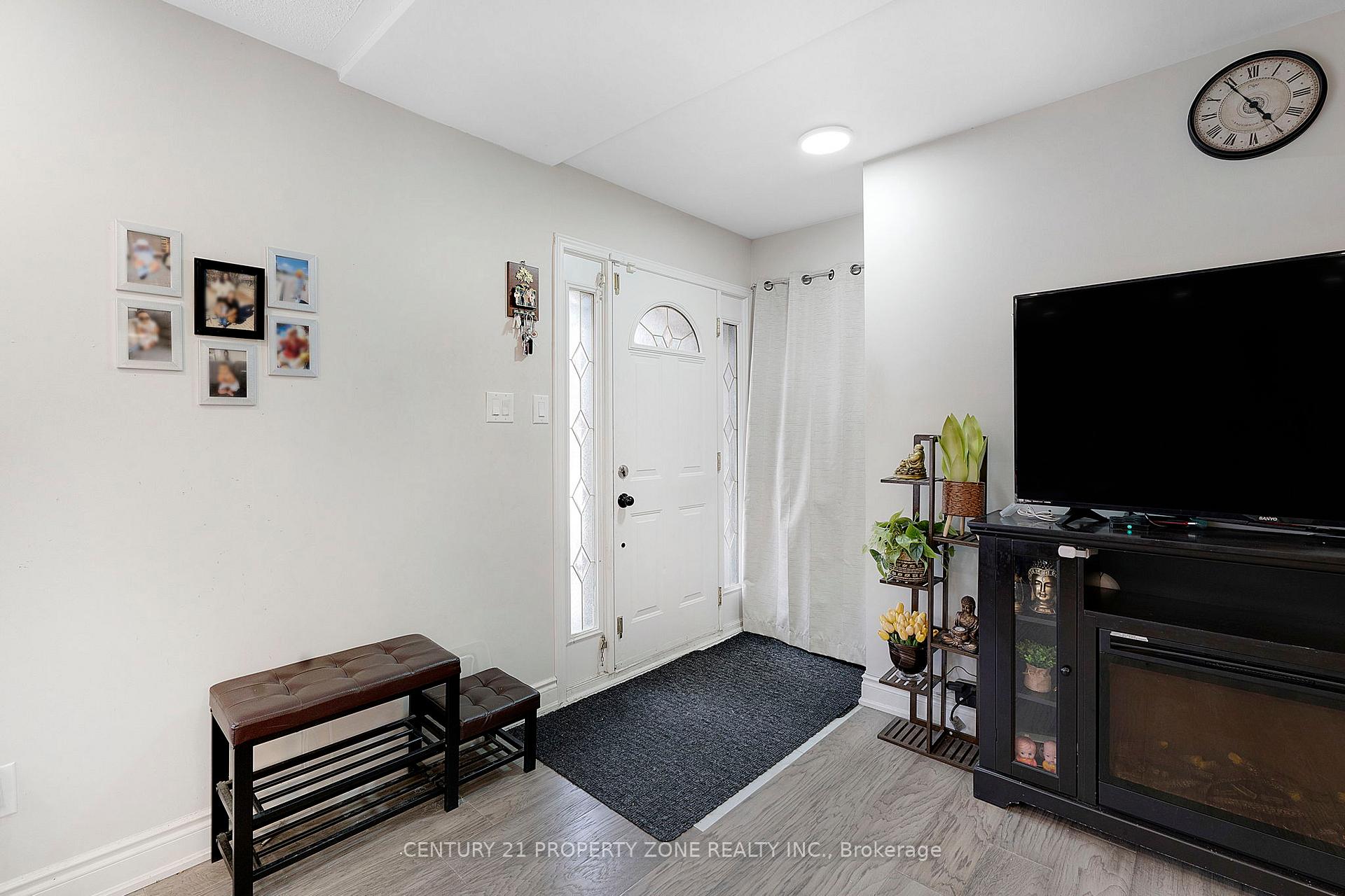 Photo 14 of 51 Glebe Crescent, Brampton, Northgate — HOMEH