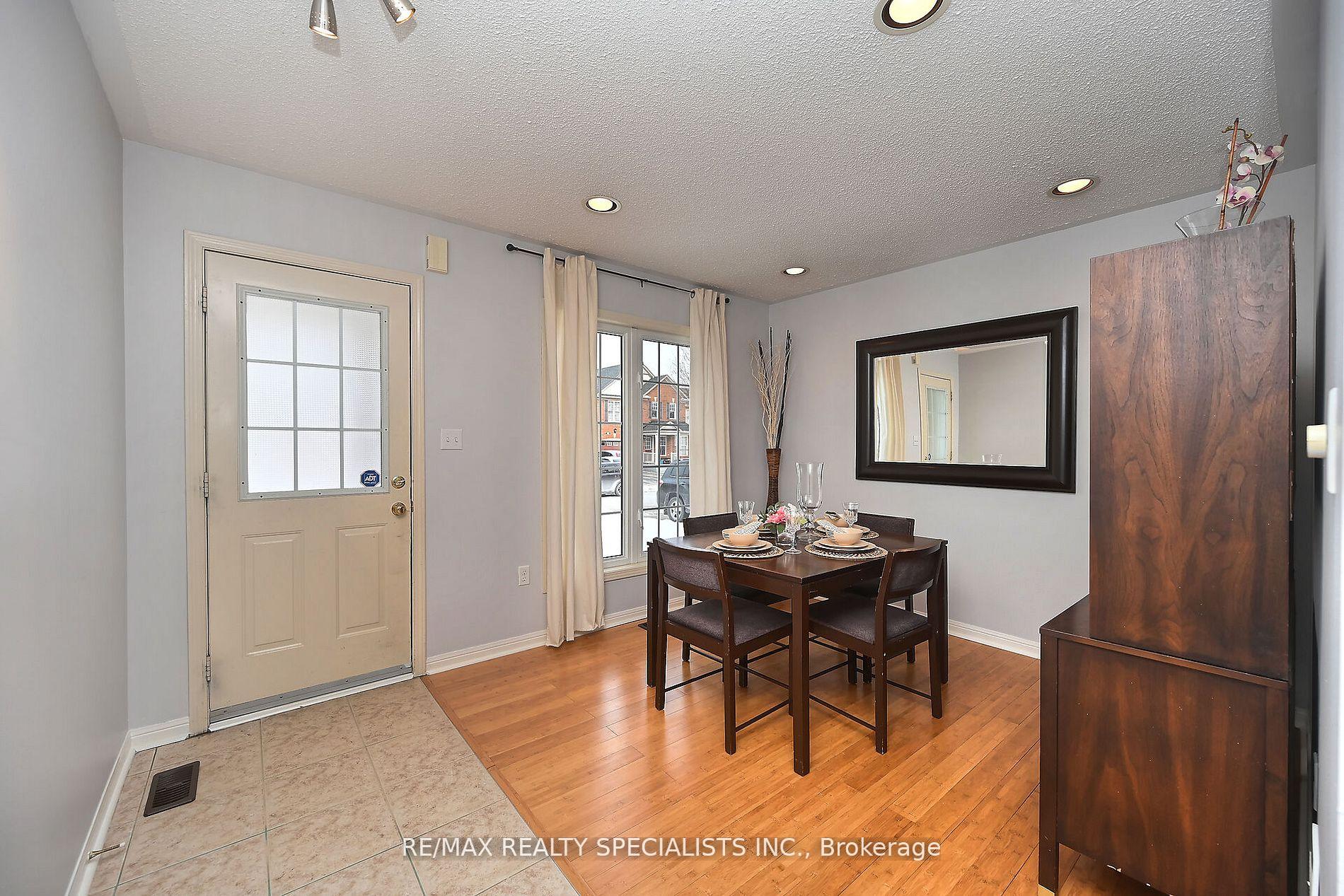 Photo 3 of 67 Jessop Drive, Brampton, Fletcher's Meadow — HOMEH