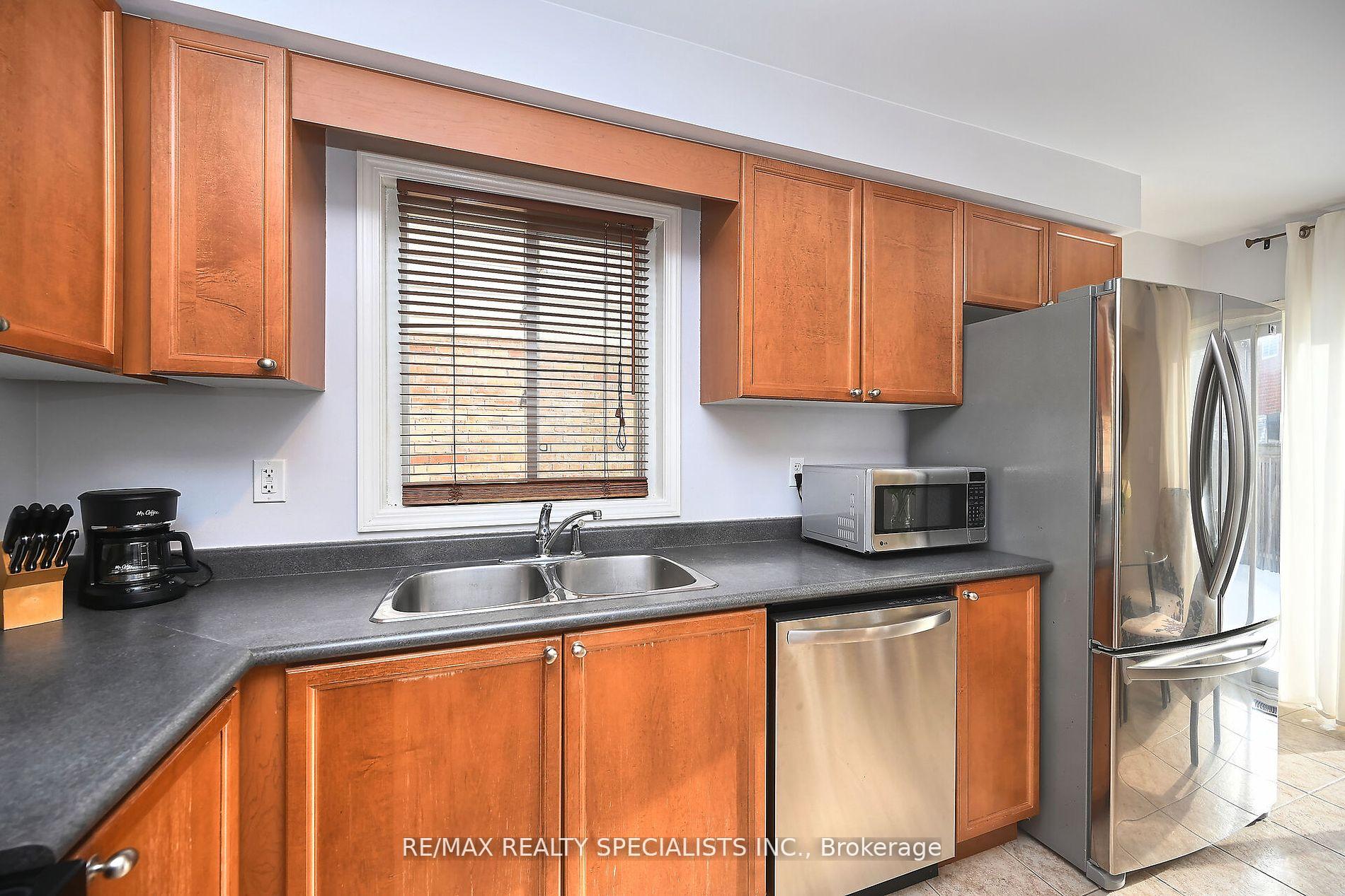Photo 12 of 67 Jessop Drive, Brampton, Fletcher's Meadow — HOMEH