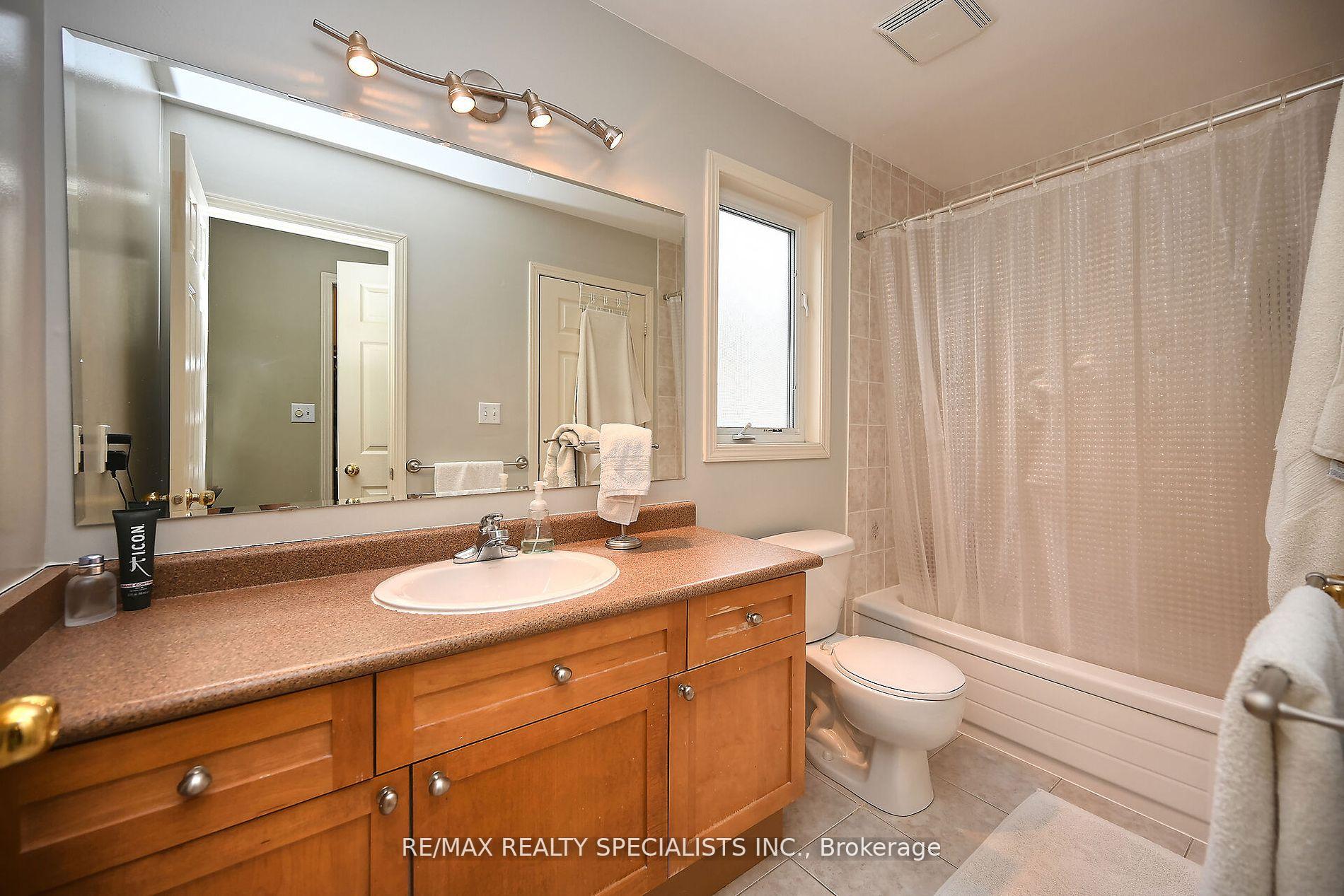 Photo 27 of 67 Jessop Drive, Brampton, Fletcher's Meadow — HOMEH