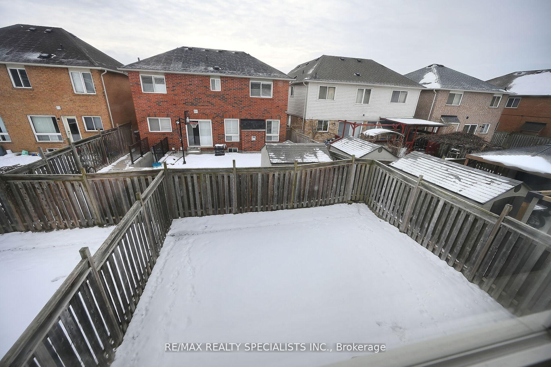 Photo 39 of 67 Jessop Drive, Brampton, Fletcher's Meadow — HOMEH