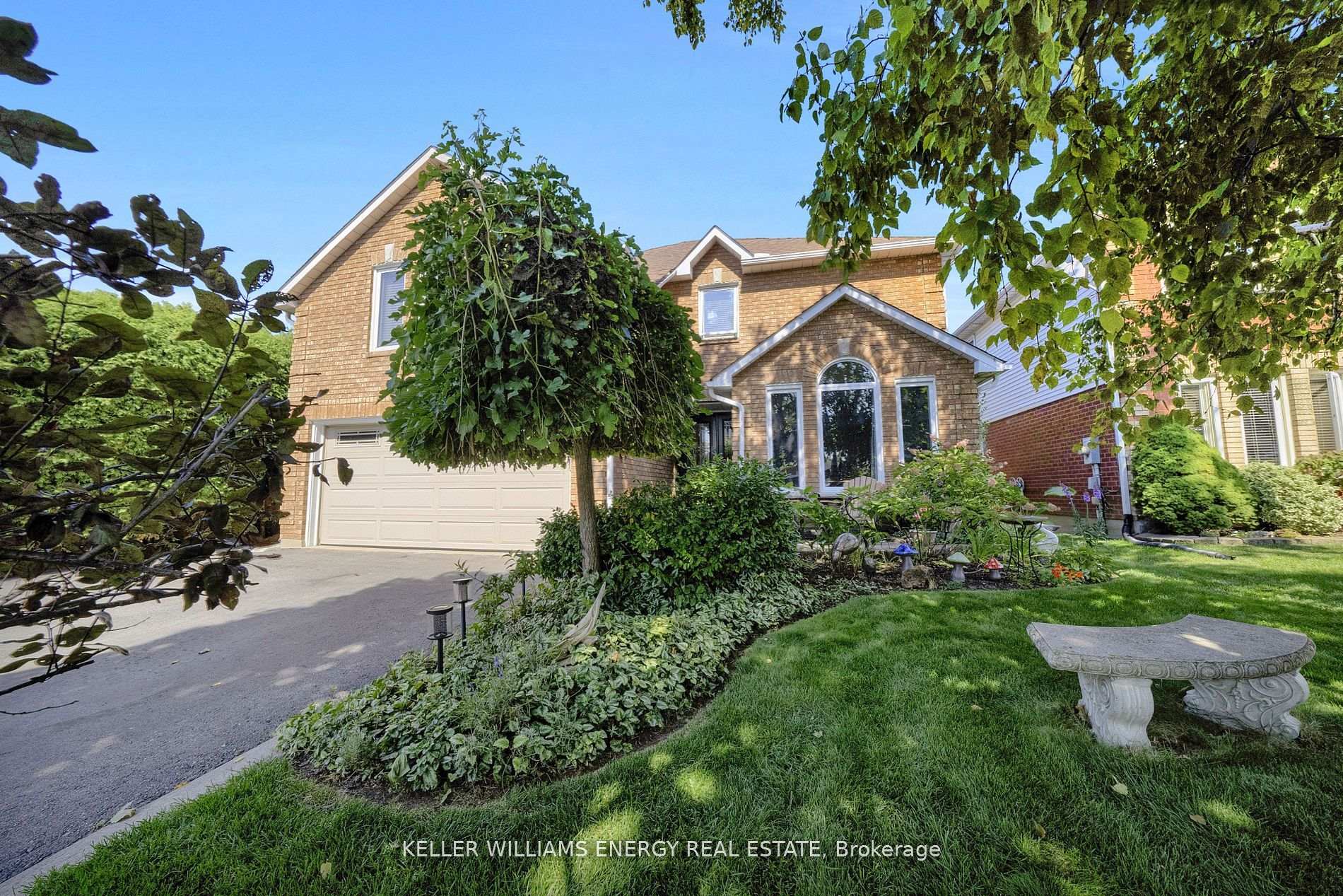 Photo 3 of 44 Rutherford Drive, Clarington, Newcastle — HOMEH