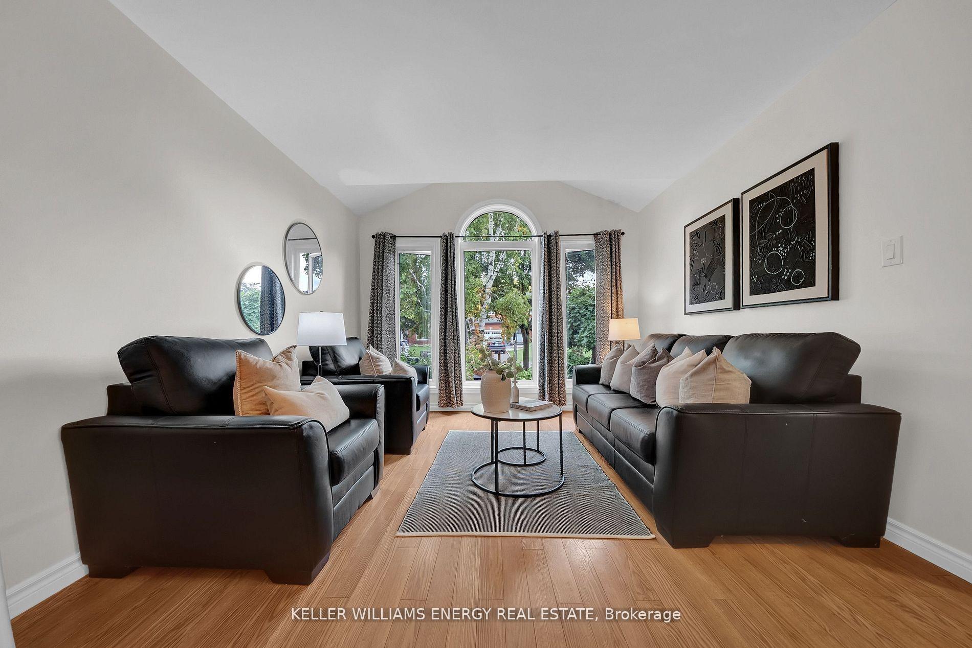 Photo 8 of 44 Rutherford Drive, Clarington, Newcastle — HOMEH
